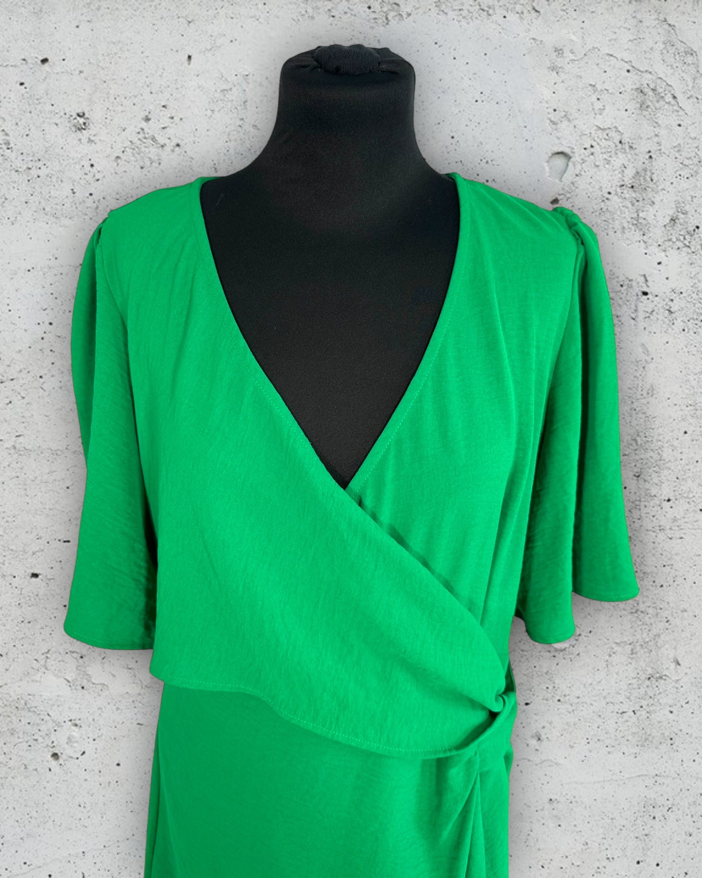 Robe Ikoone & Bianka ( L / 40 / 12 )