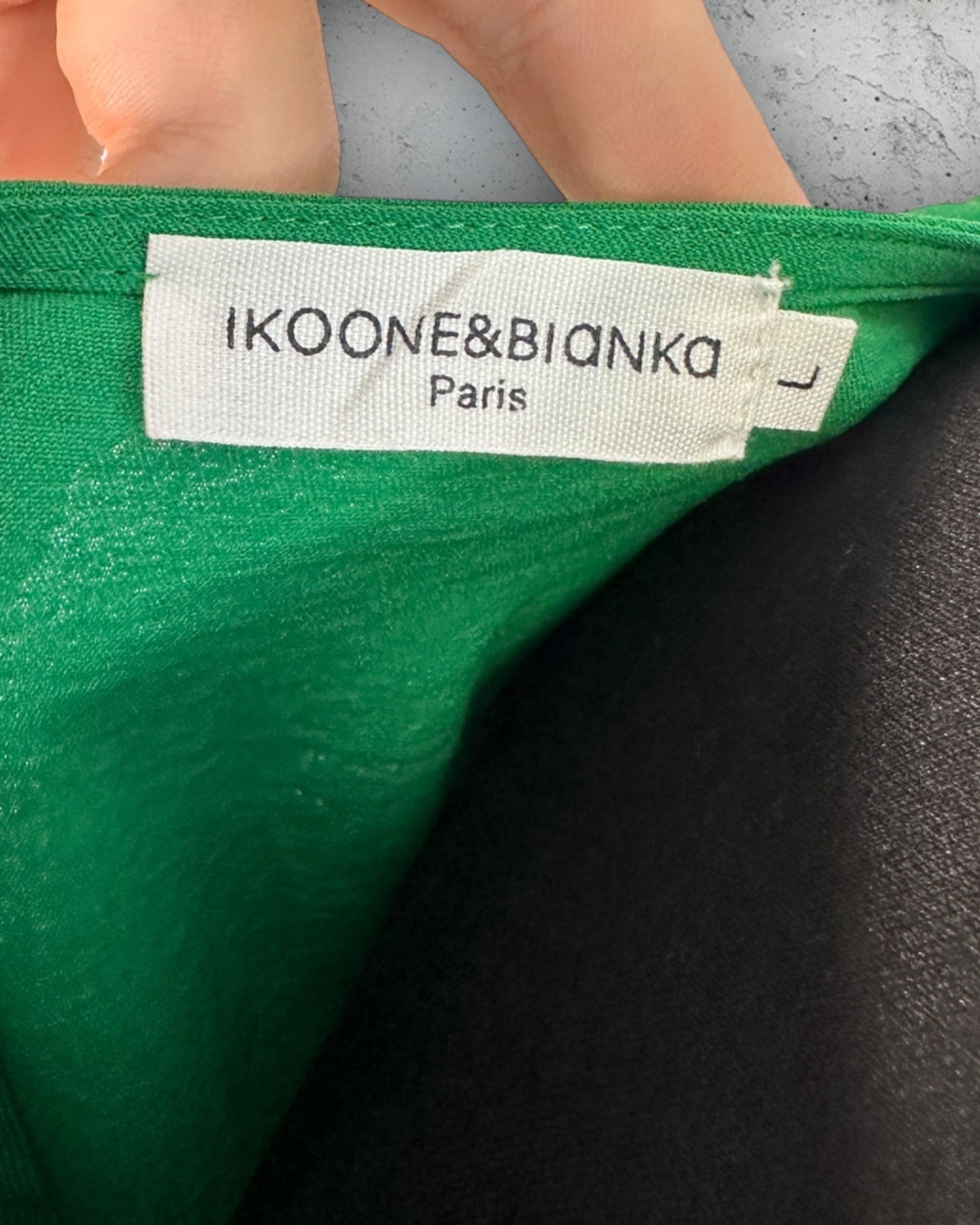 Robe Ikoone & Bianka ( L / 40 / 12 )