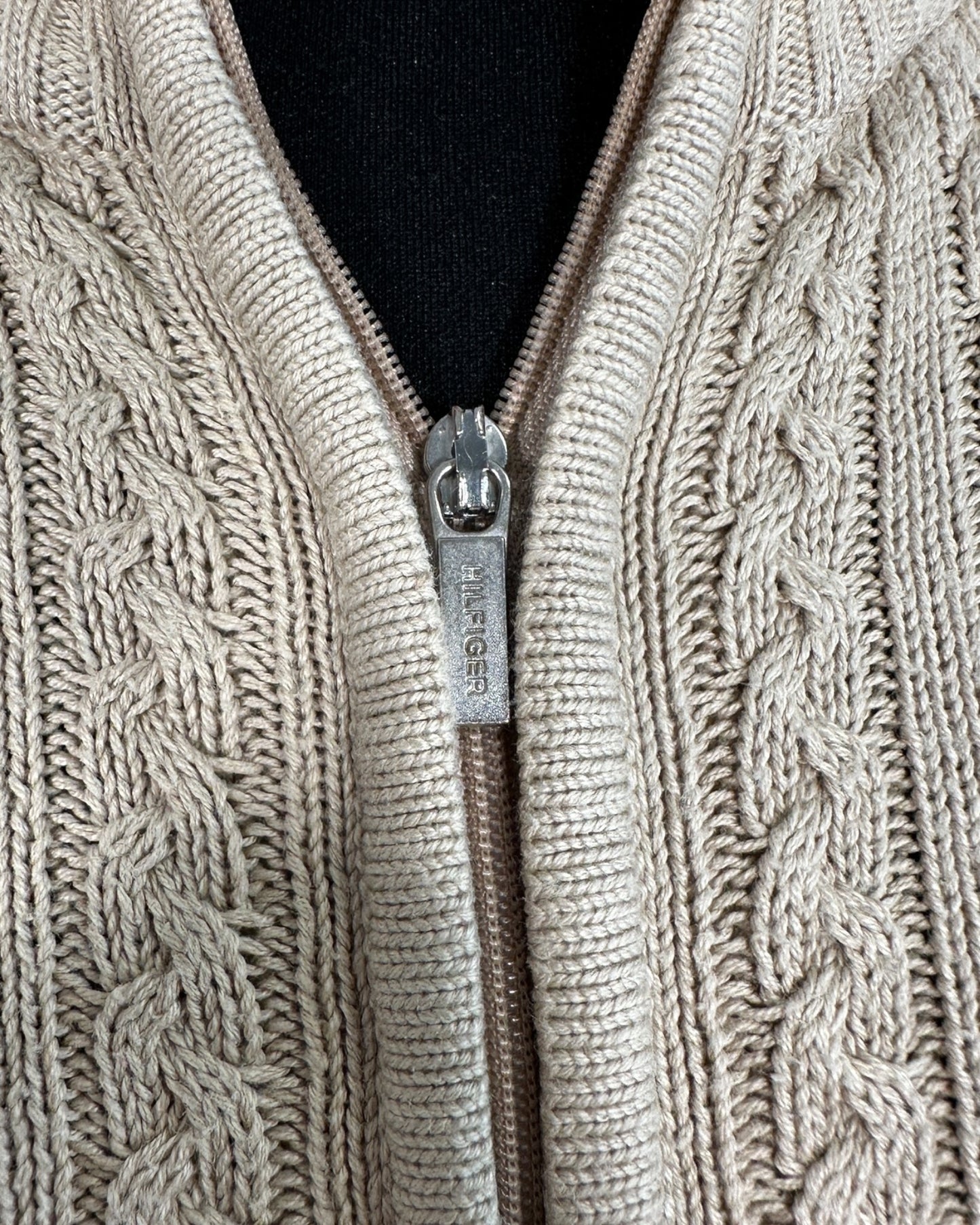 Pull col V Tommy Hilfiger ( M / 38 / 10 )