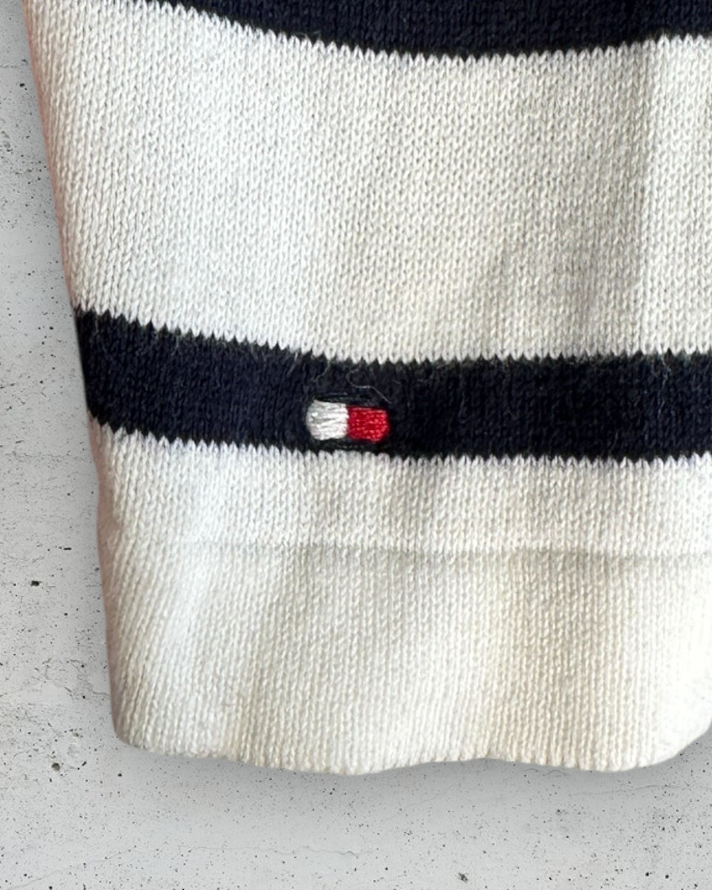 Pull col V Tommy Hilfiger ( M / 38 / 10 )