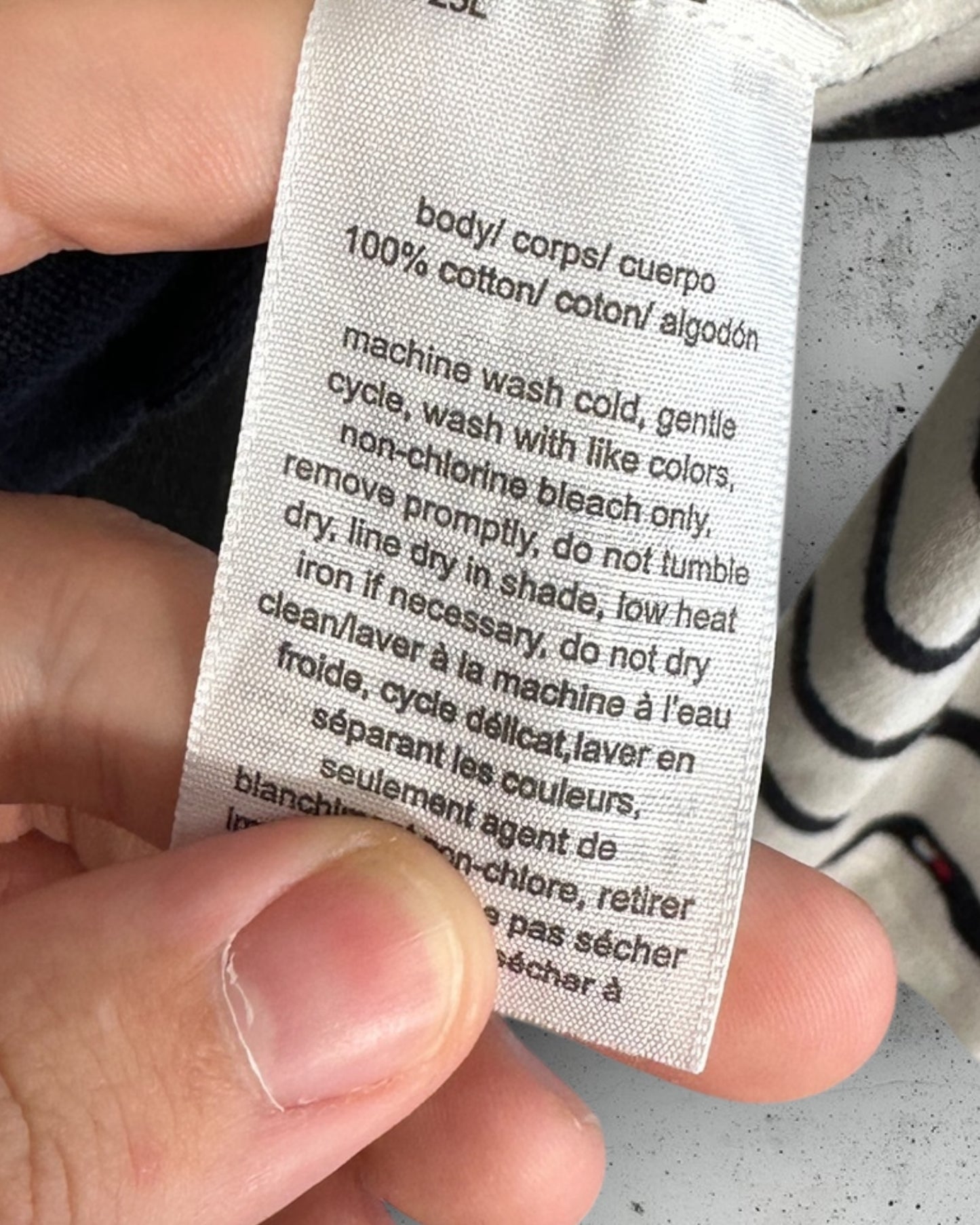 Pull col V Tommy Hilfiger ( M / 38 / 10 )
