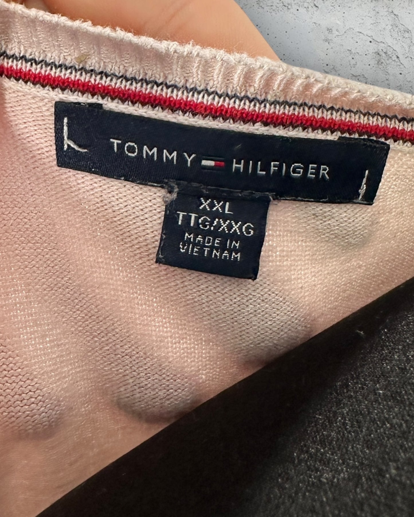 Pull col V Tommy Hilfiger ( XXL / Taille unique )
