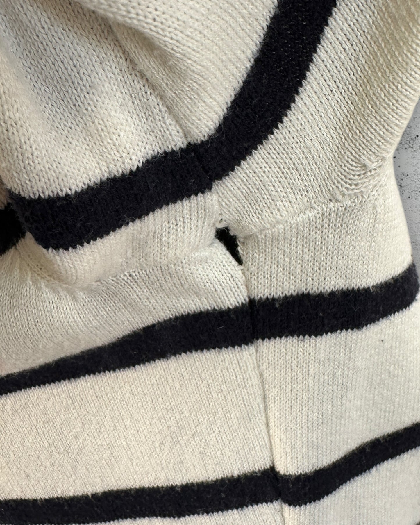 Pull col V Tommy Hilfiger ( L / 40 / 12 )