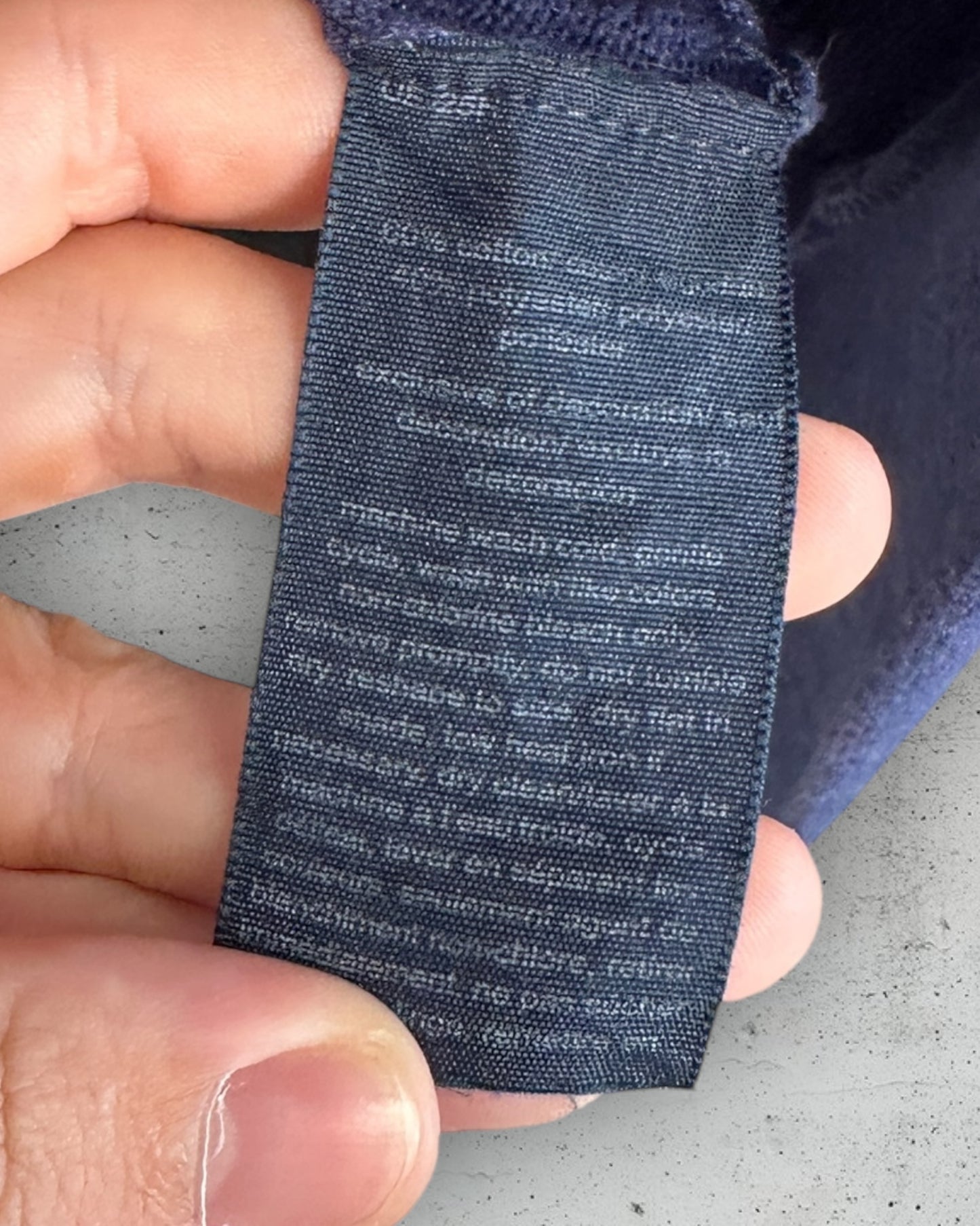 Pull col V Tommy Hilfiger ( M / 38 / 10 )
