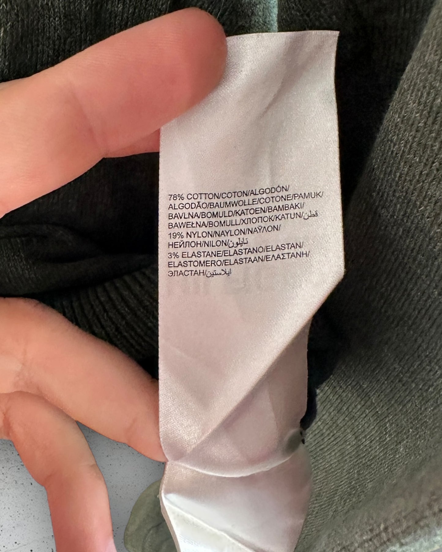 Pull col V Tommy Hilfiger ( M / 38 / 10 )