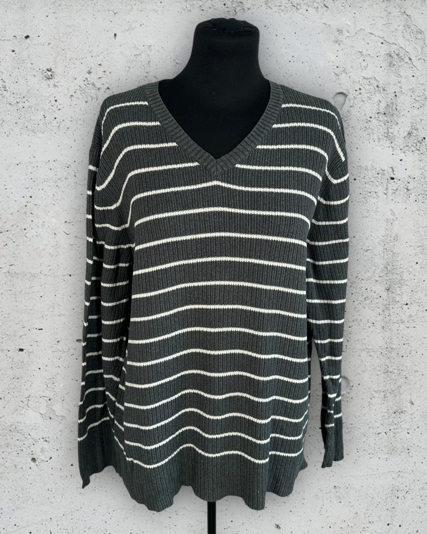 Pull col V Tommy Hilfiger ( XXL / Taille unique )