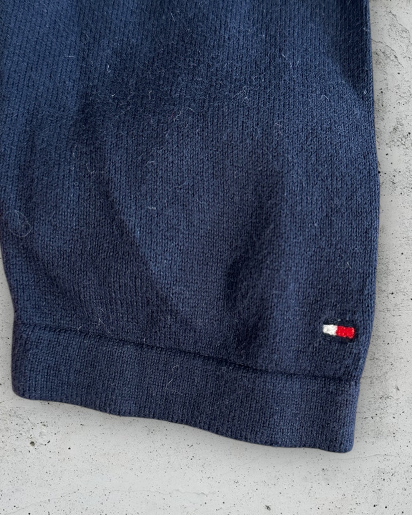 Pull col V Tommy Hilfiger ( Taille unique )