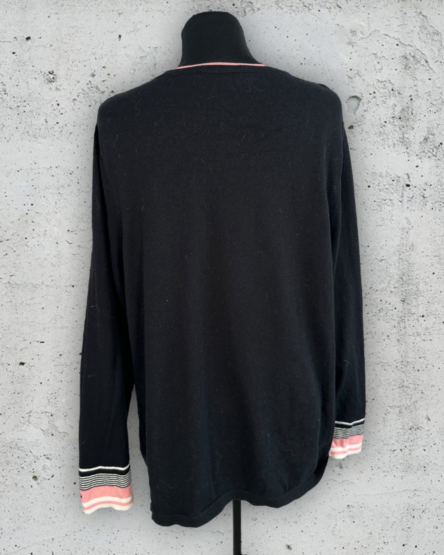 Pull col V Tommy Hilfiger ( Taille unique )
