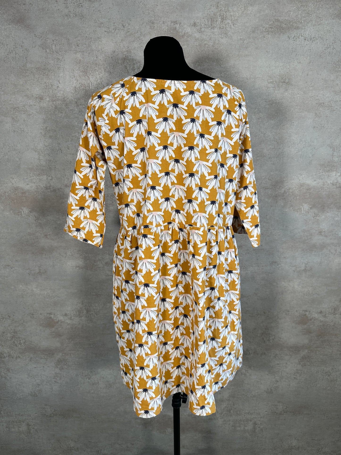 Robe Quintessence ( M / 38 / 10 )