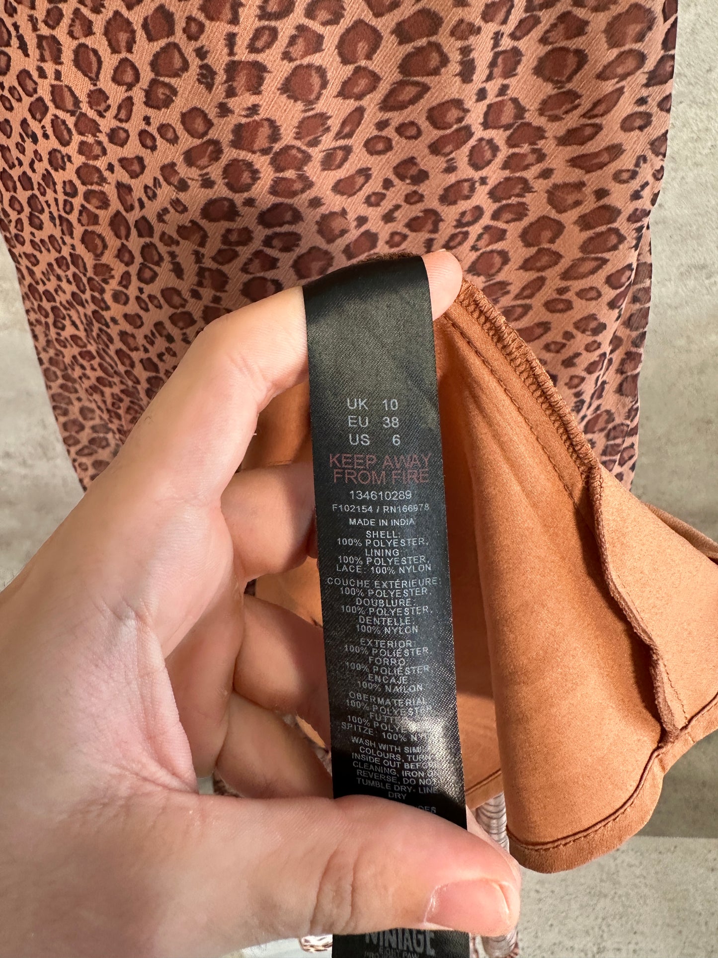 Robe Reclaimed Vintage ( M / 38 / 10 )