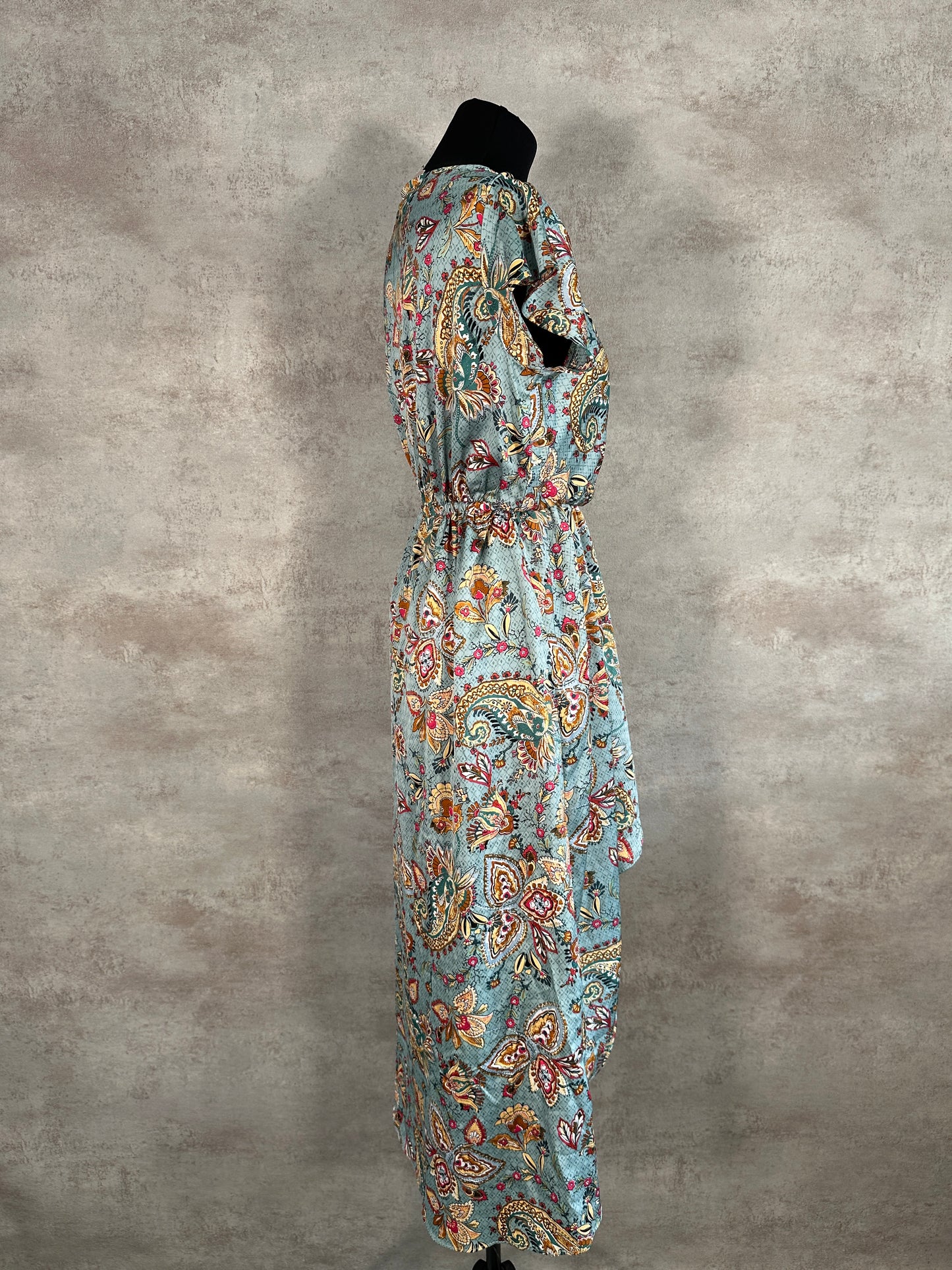 Robe In April 1986 ( S/M )