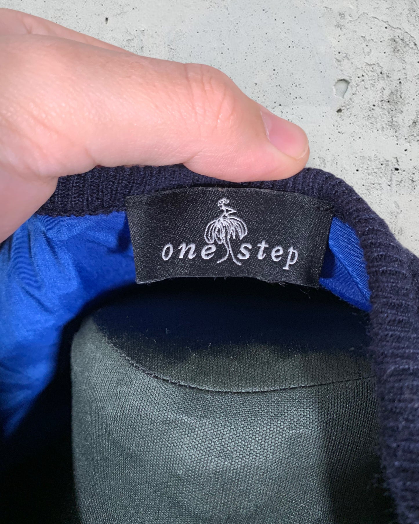 Pull One Step ( Taille Unique )