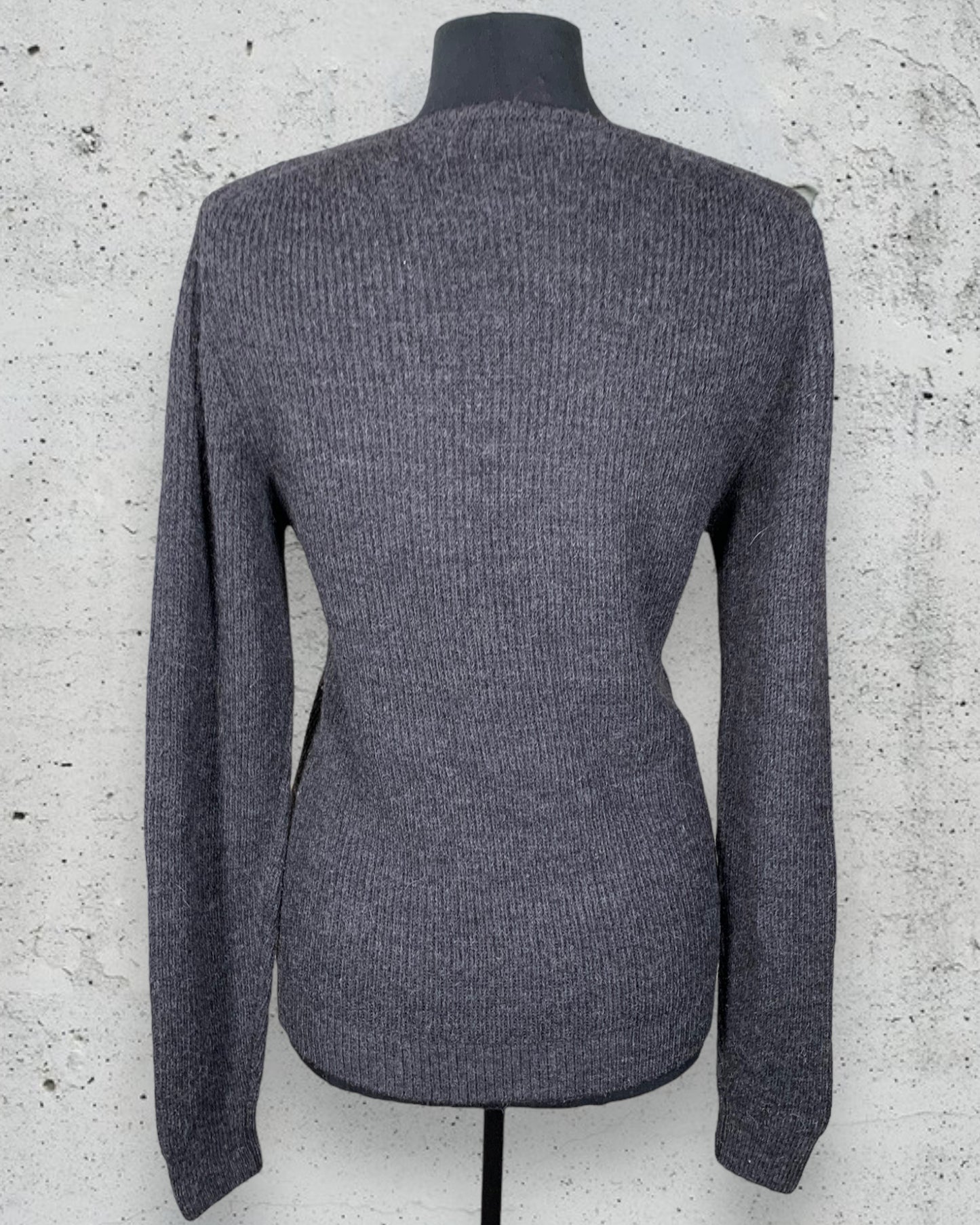 Pull Danyberd ( M / 38 / 10 )