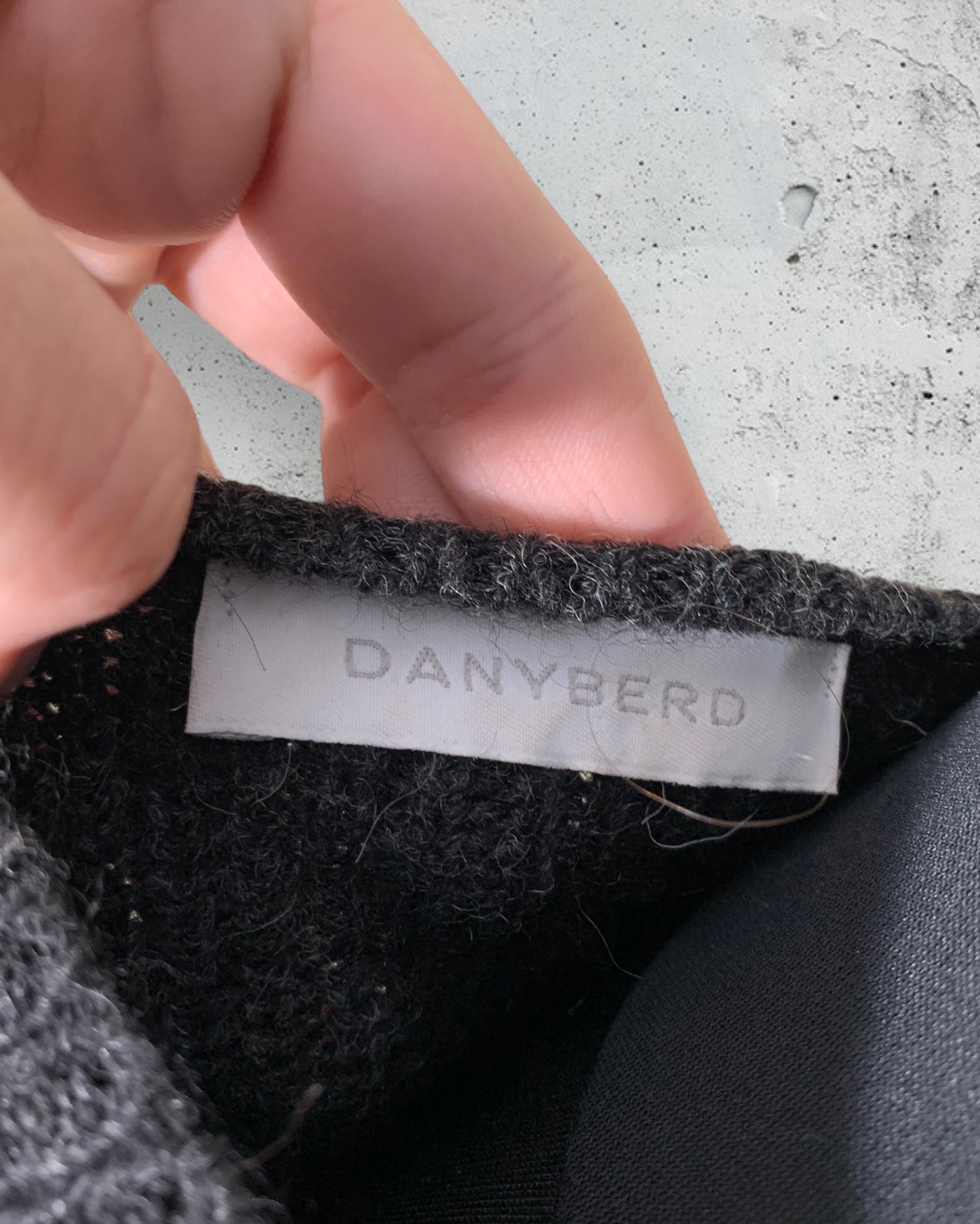 Pull Danyberd ( M / 38 / 10 )