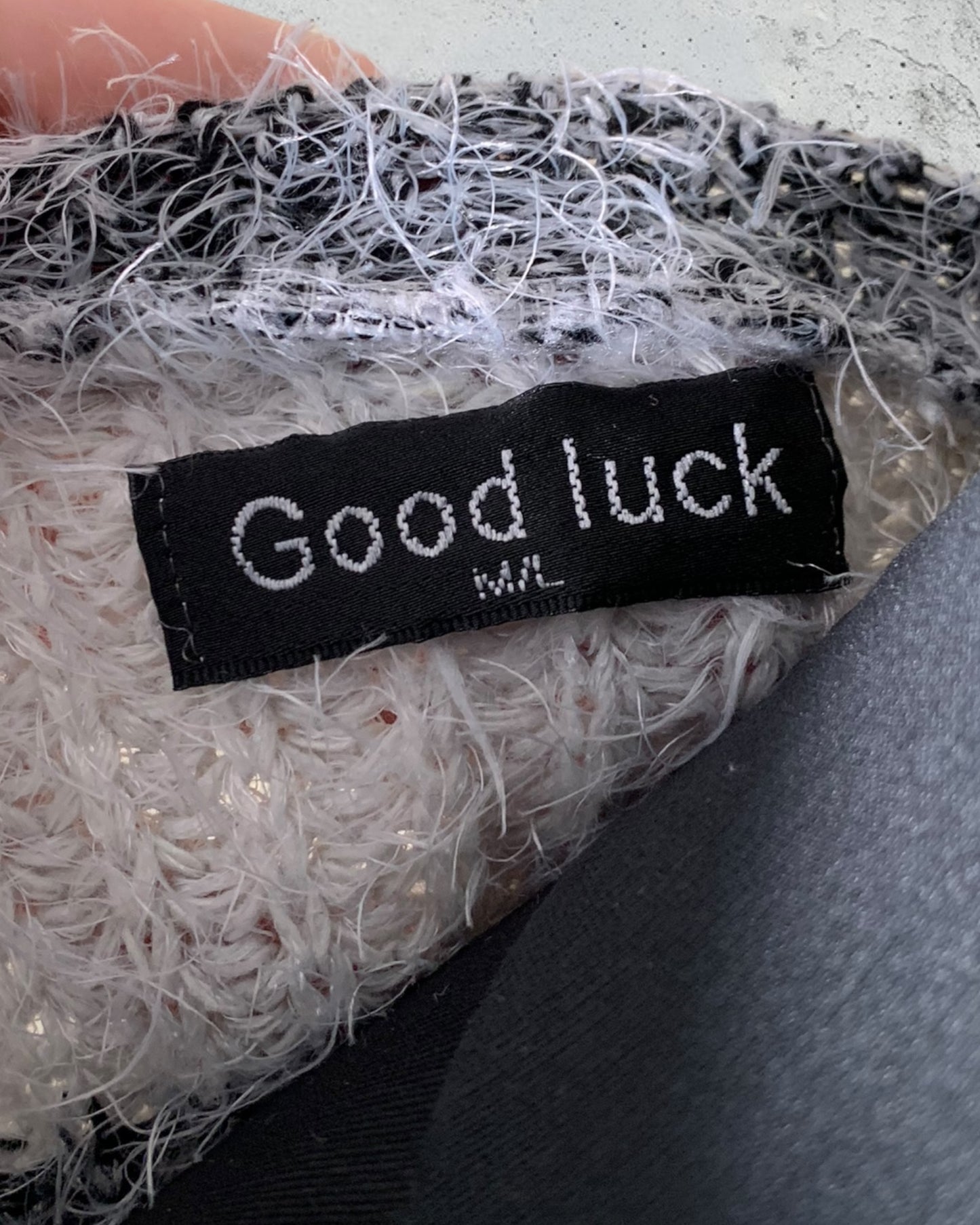 Pull Good Luck ( M / 38 / 10 ) ( L / 40 / 12 )