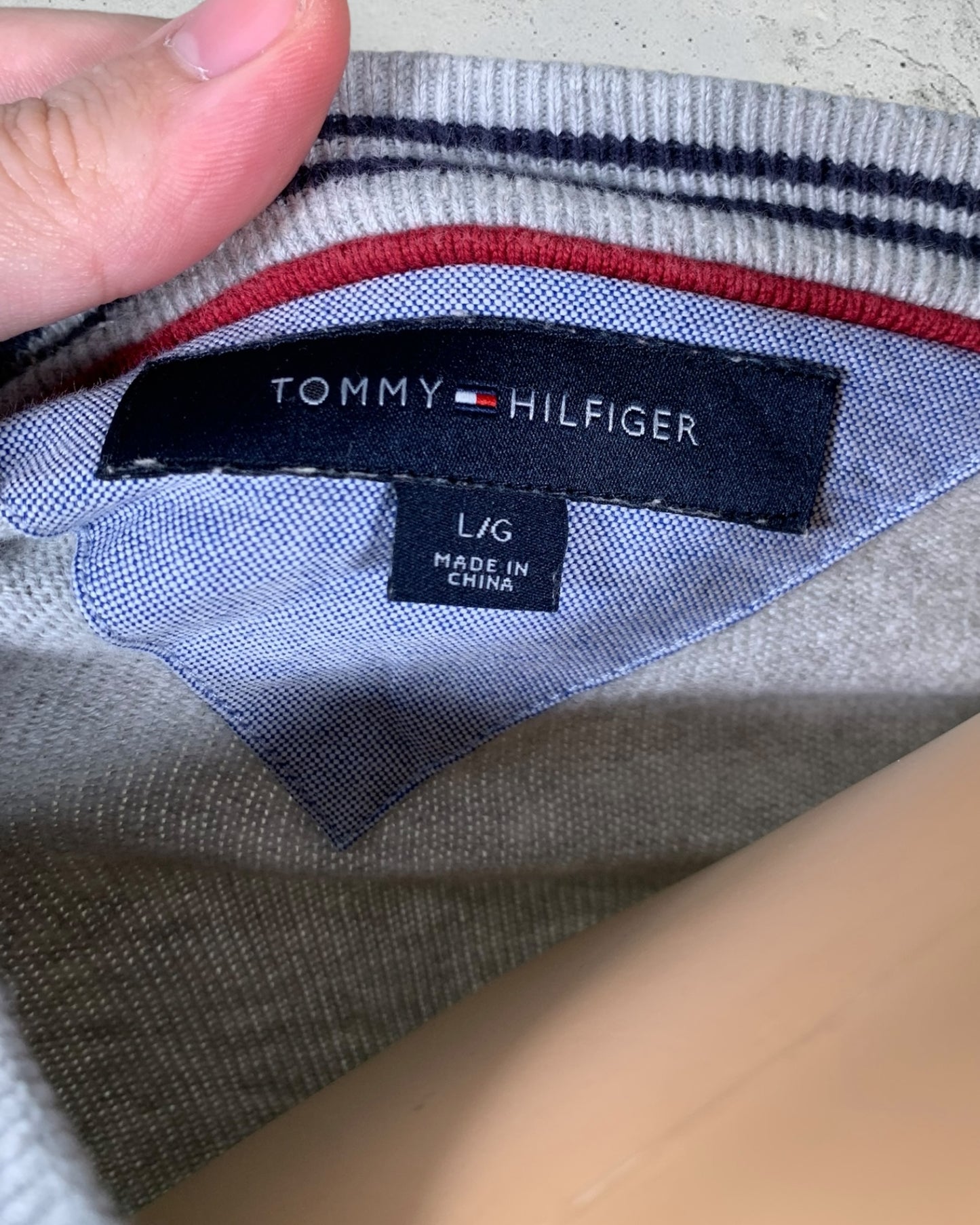 Pull Col V Tommy Hilfiger ( L / 40 / 12 )