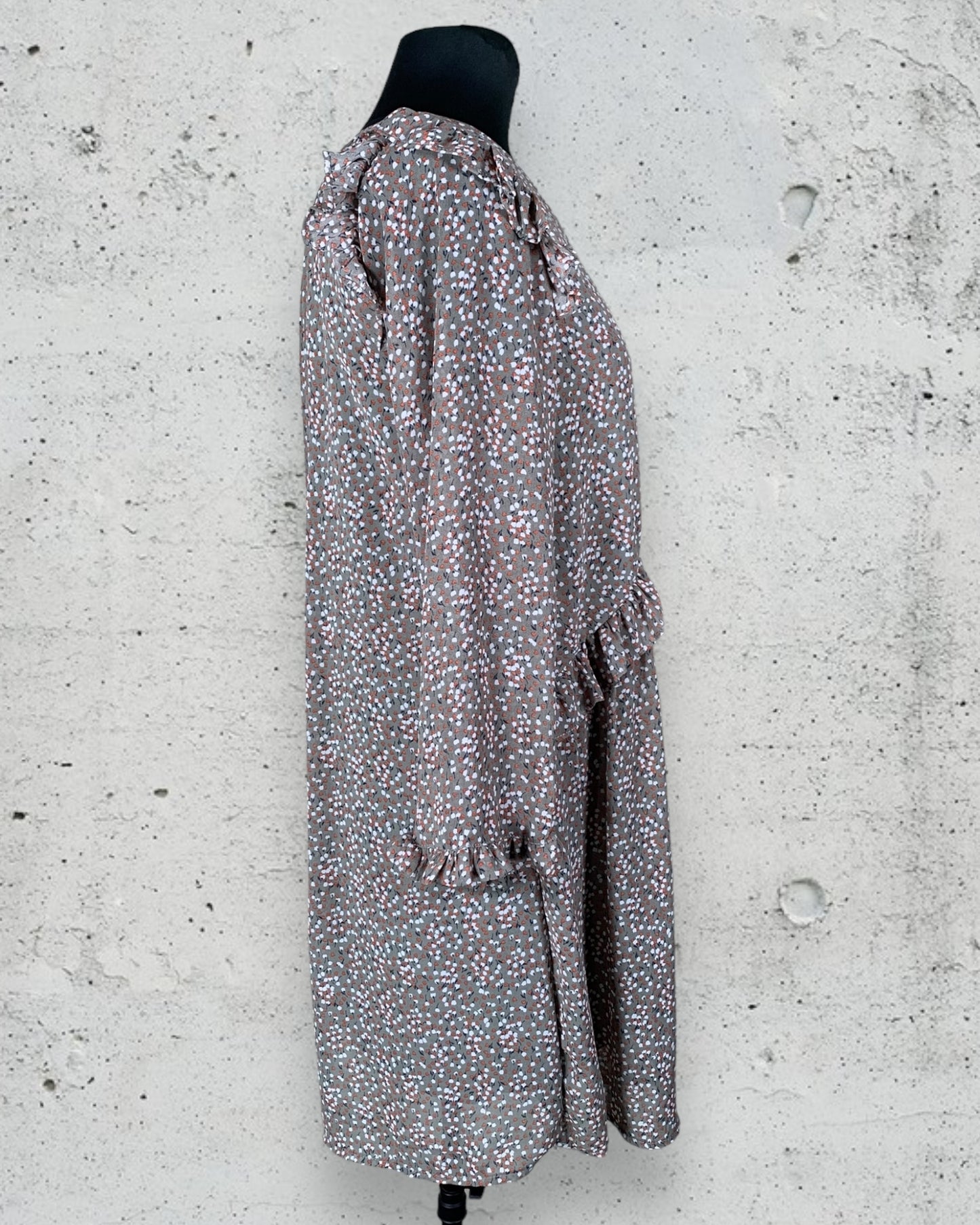 Robe Senes ( S / 36 / 8 ) ( M / 38 / 10 )