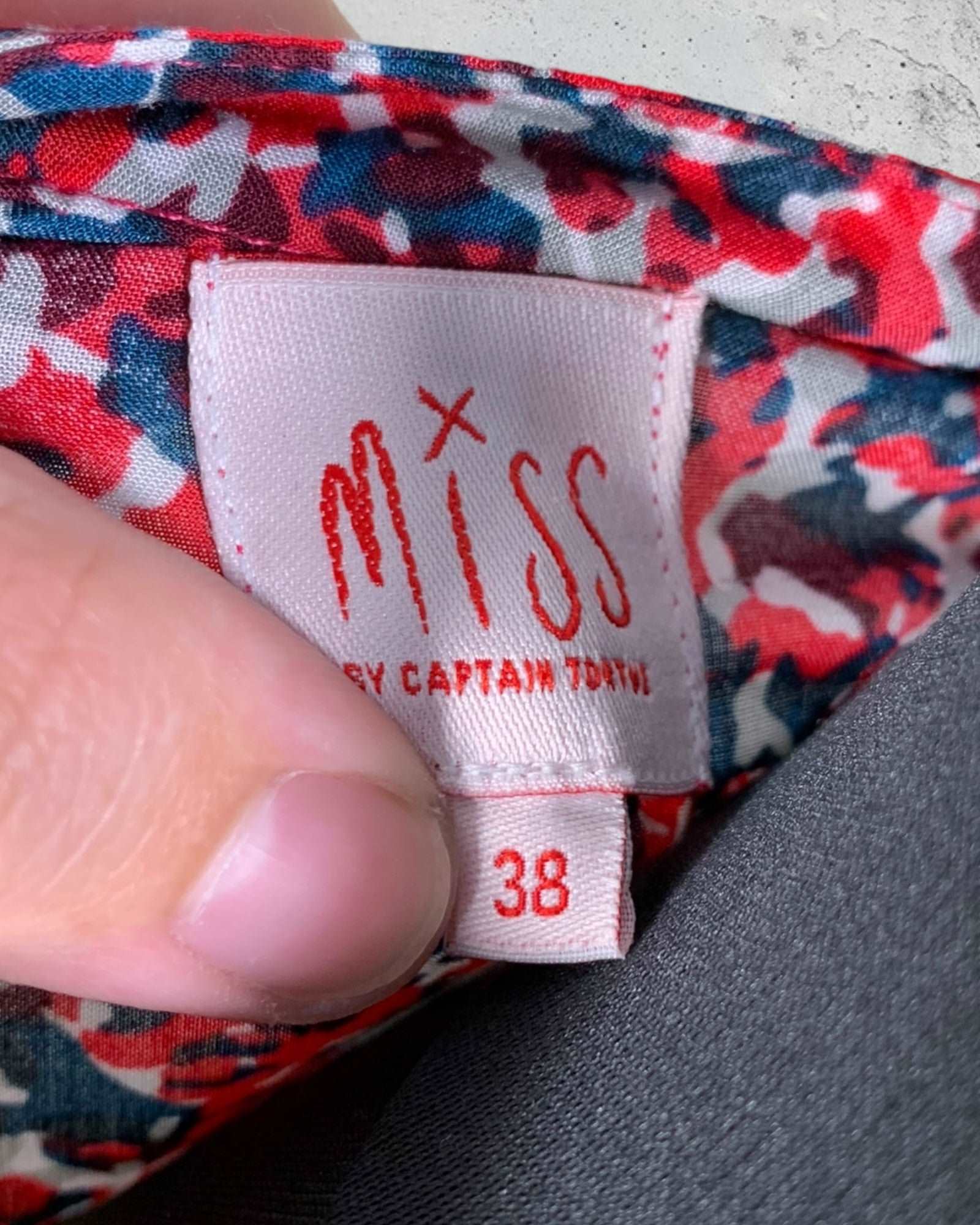 Blouse Miss Captain ( M / 38 / 10 )