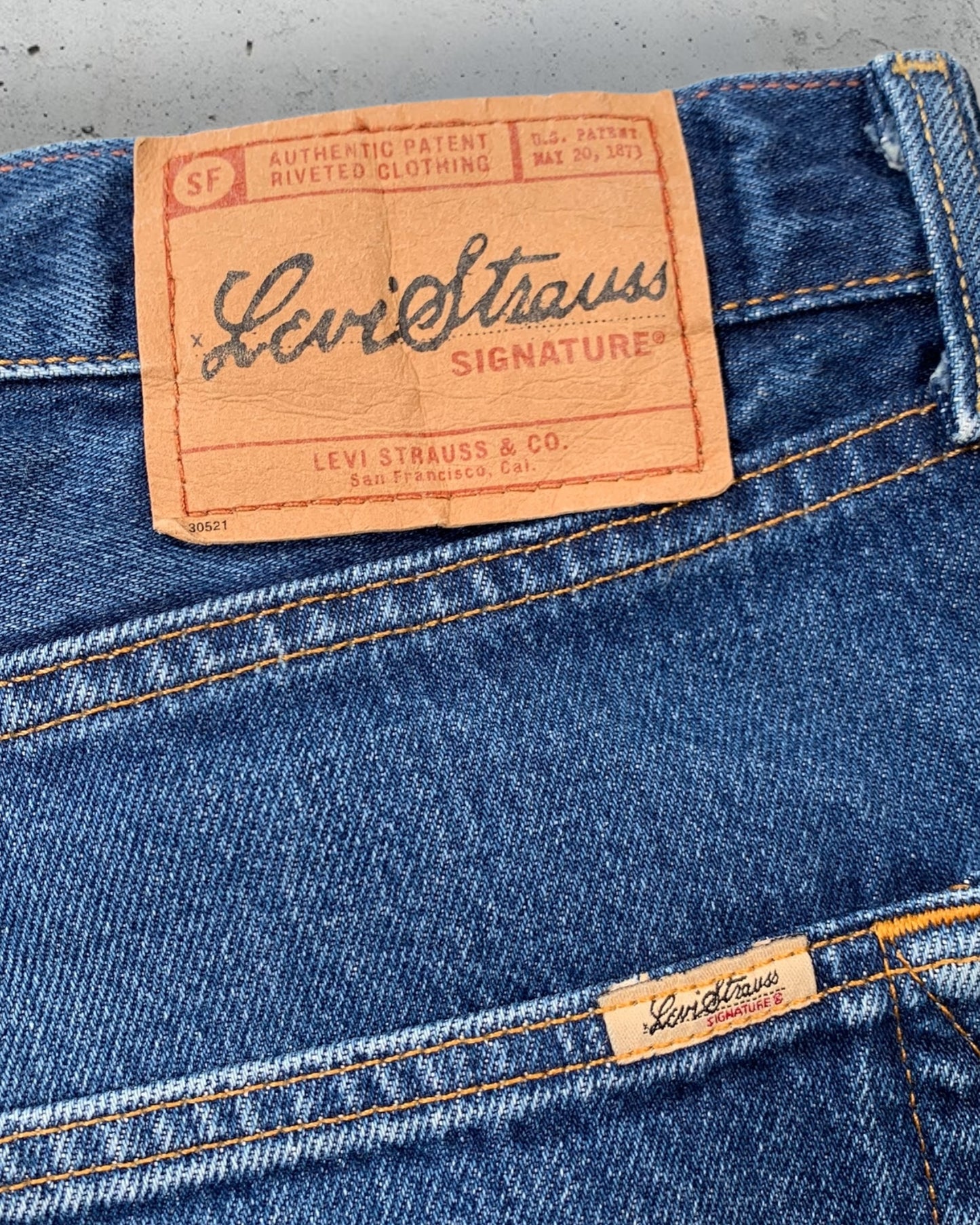 Jean Levi's Signature W33 L34 ( M / US 33 / FR 42 )