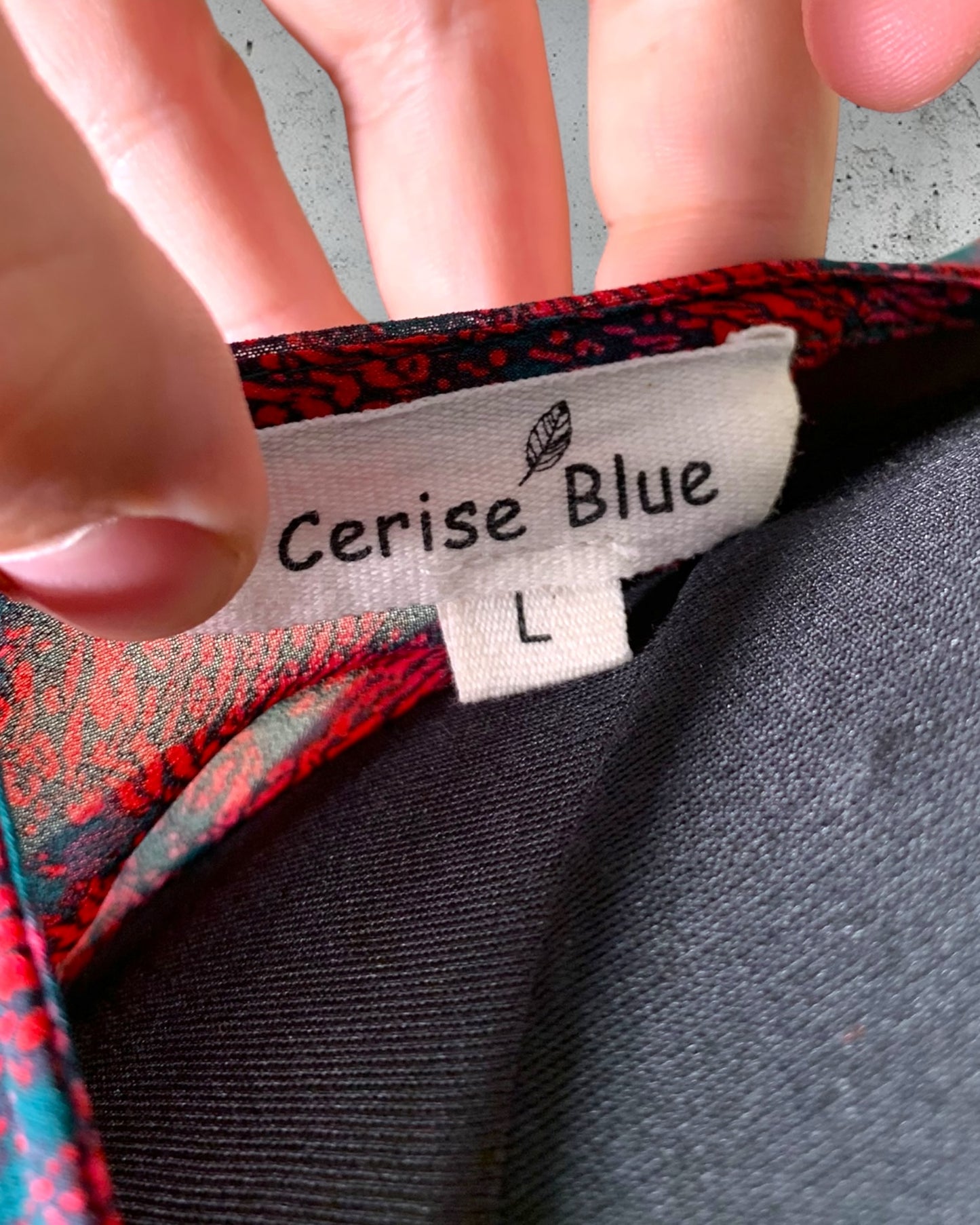 Robe Cerise Blue ( L / 40 / 12 )