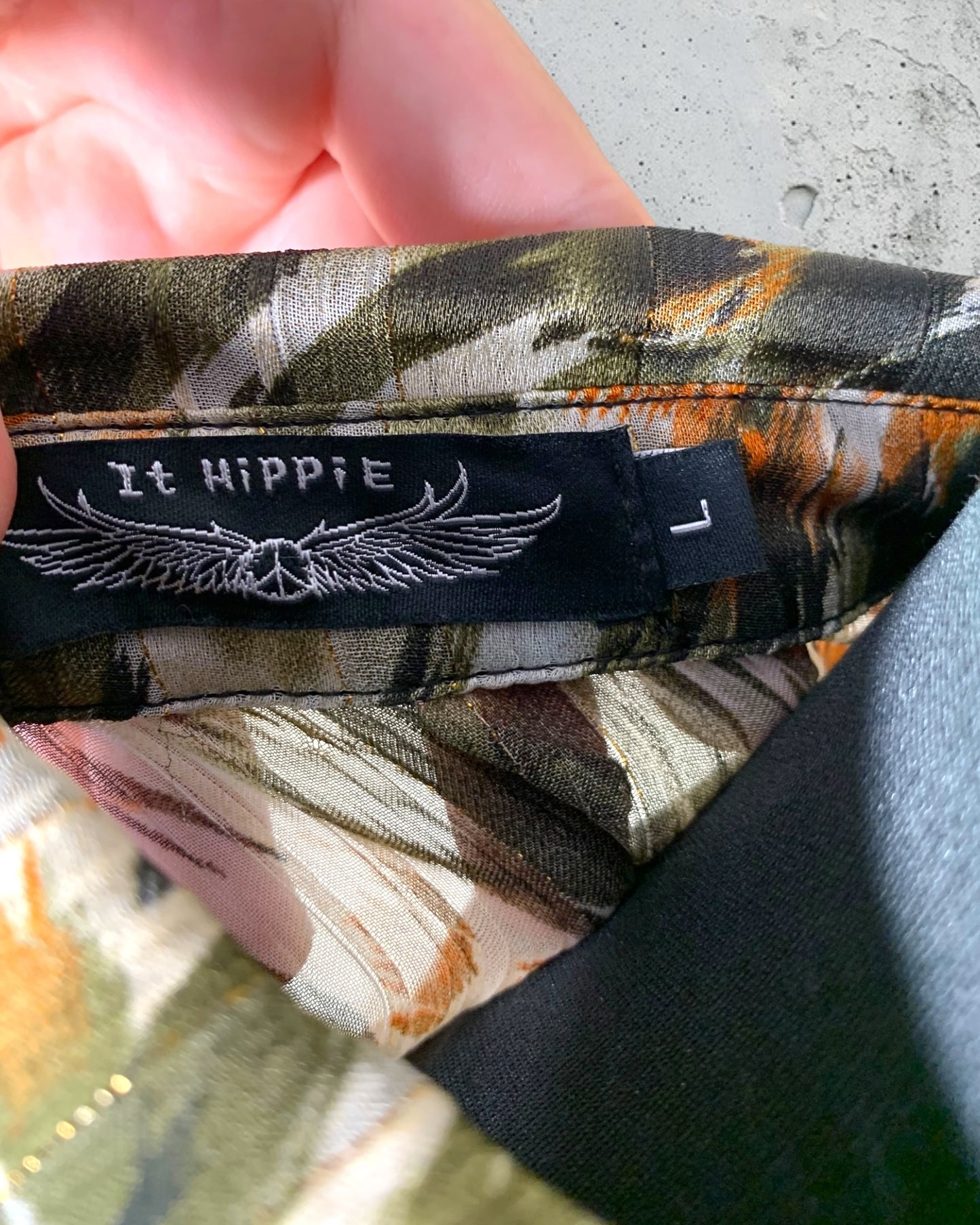 Robe It Hippie ( L / 40 / 12 )