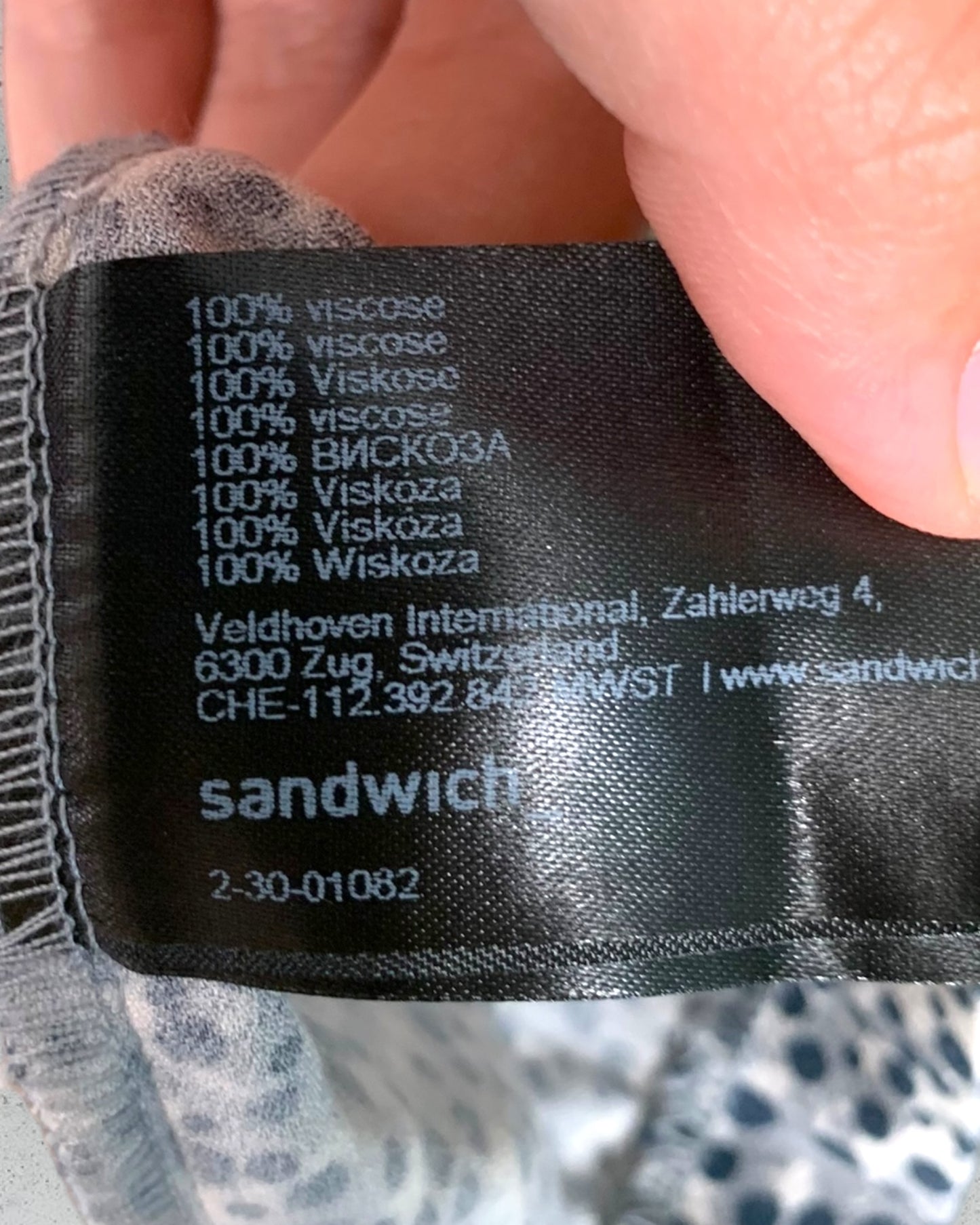 Robe Sandwich ( XL / 42 / 14 )