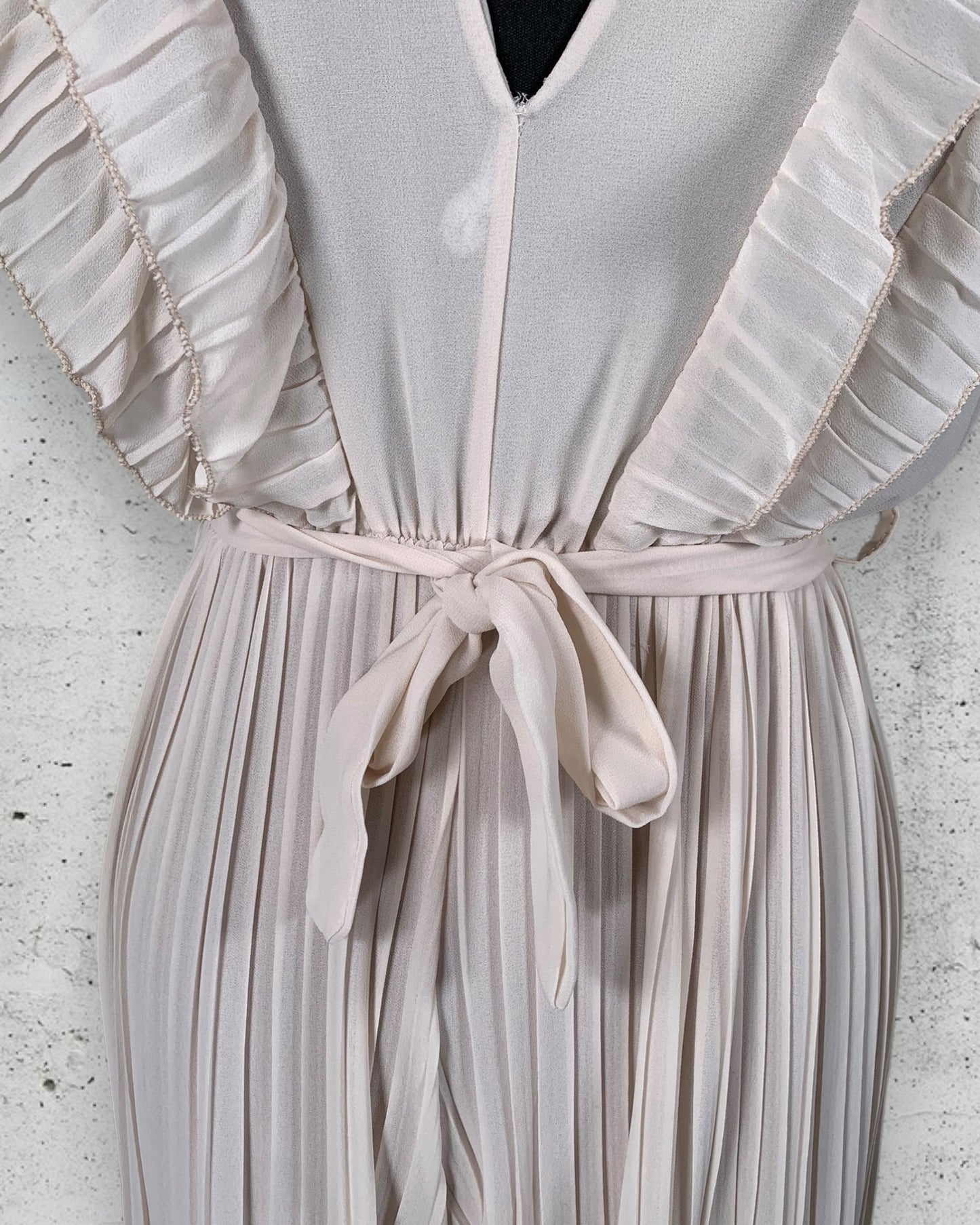 Combinaison Boutique Parisienne ( M / 38 / 10 ) ( L / 40 / 12 )