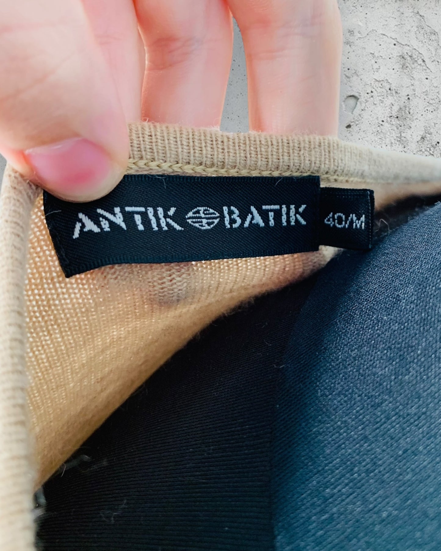 Pull Antik Batik ( M / 38 / 10 )