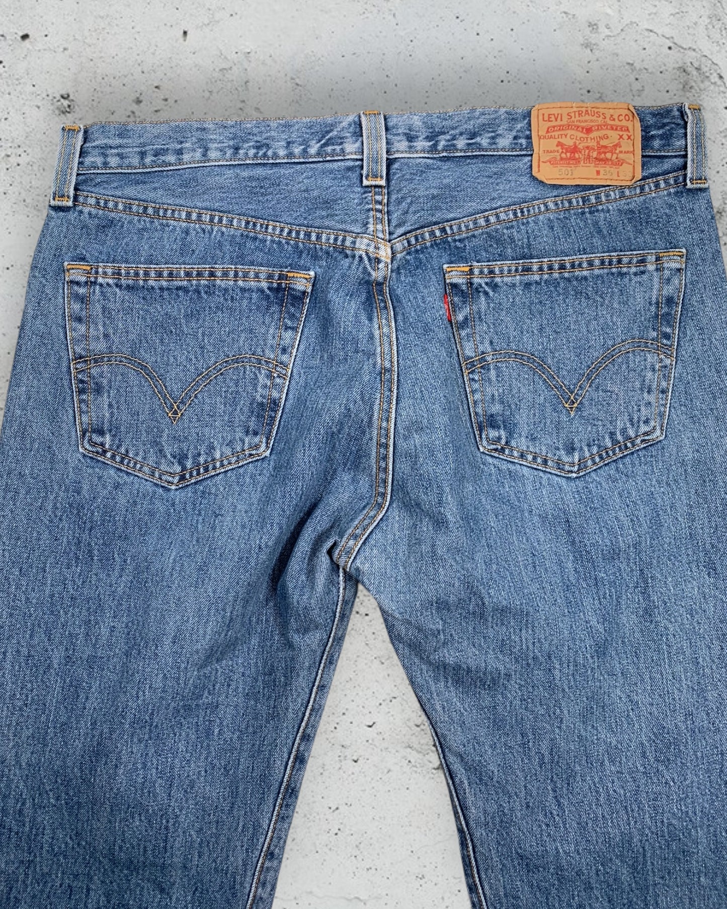 Jean Levi's 501 W36 L30 ( L / US 36 / FR 44-46 )