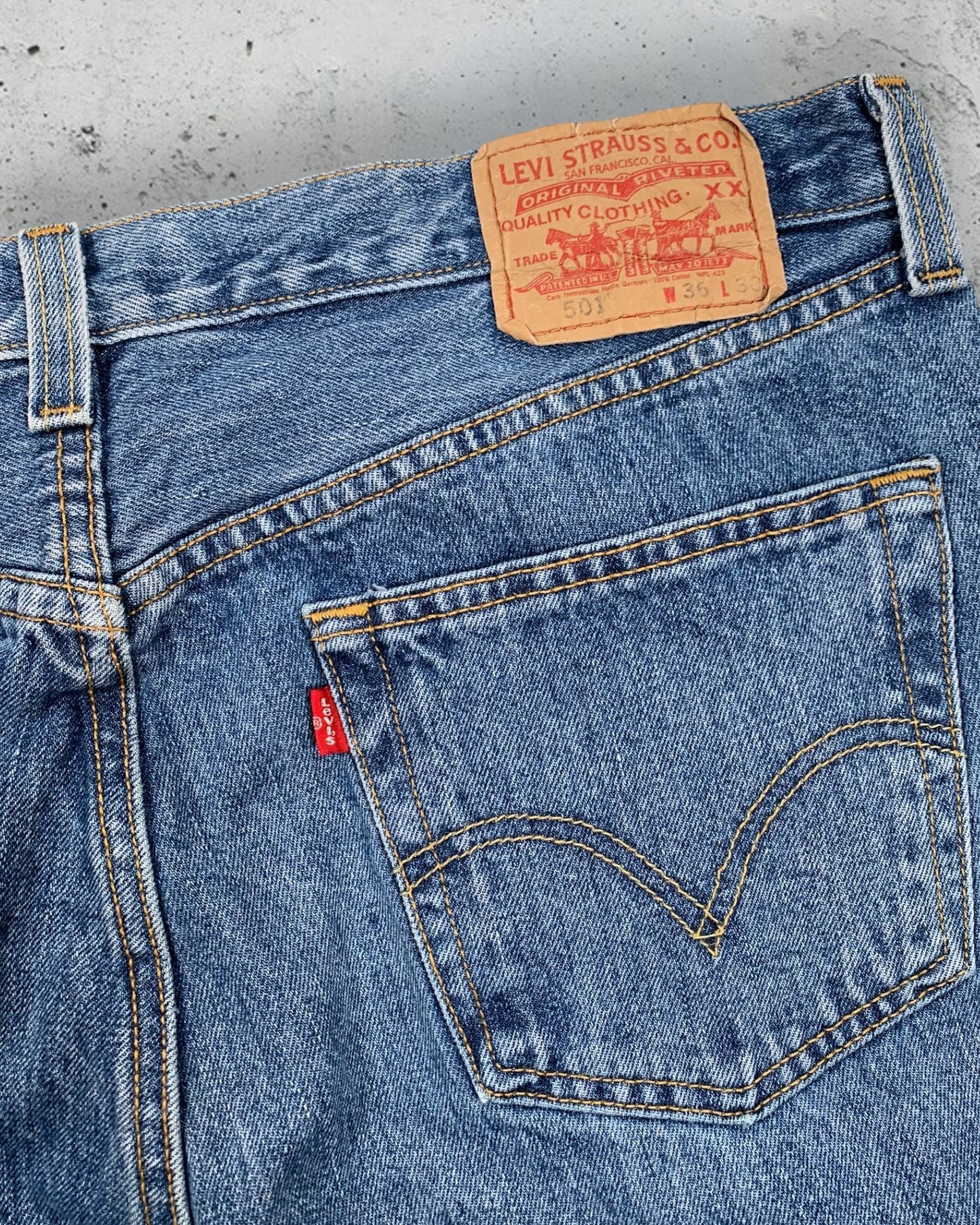 Jean Levi's 501 W36 L30 ( L / US 36 / FR 44-46 )