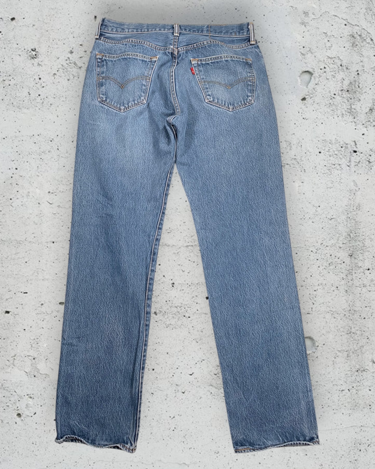 Jean Levi's 501 W35 L36 ( L / US 35 / FR 44 )