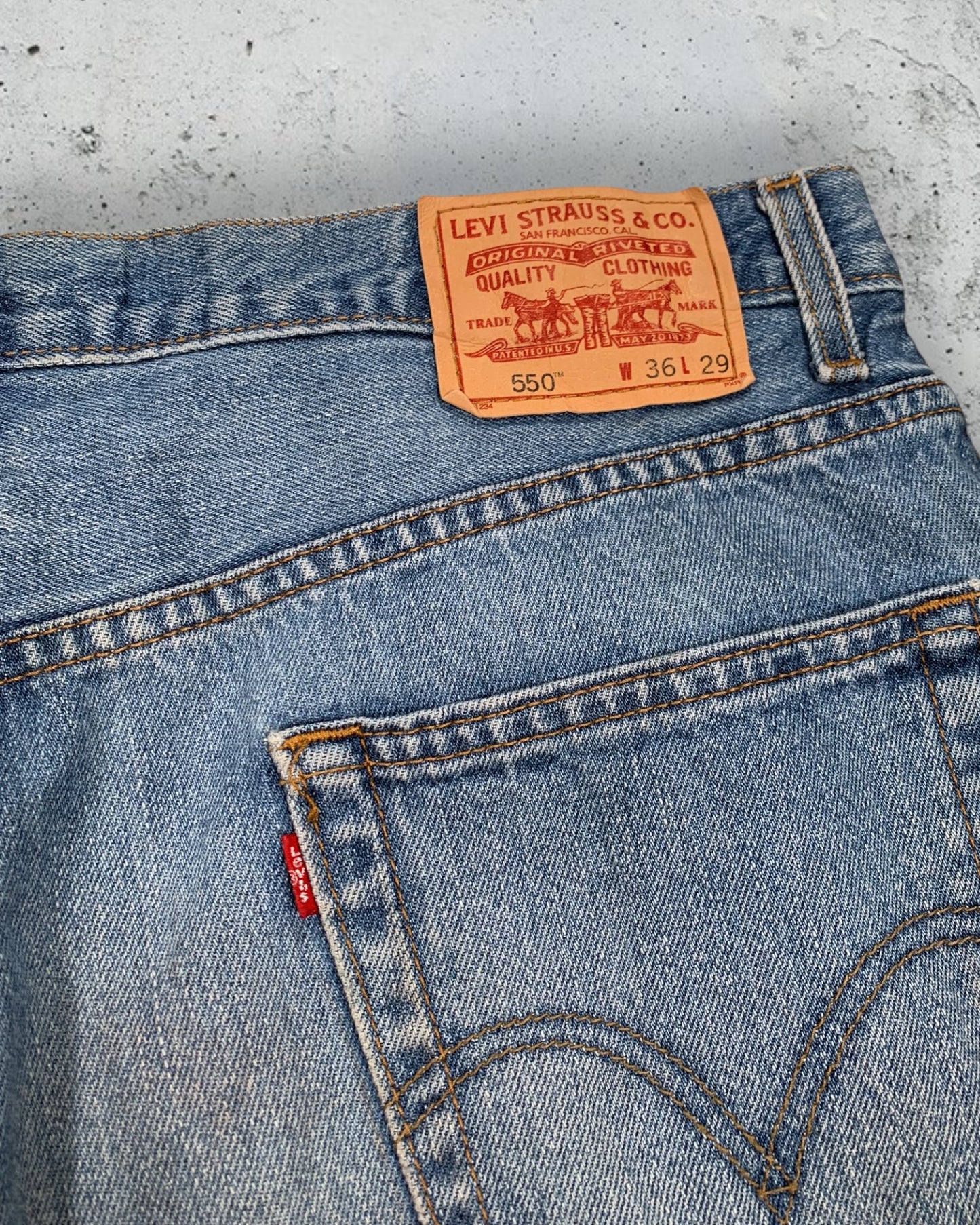 Jean Levi's 550 W36 L29 ( L / US 36 / FR 44-46 )