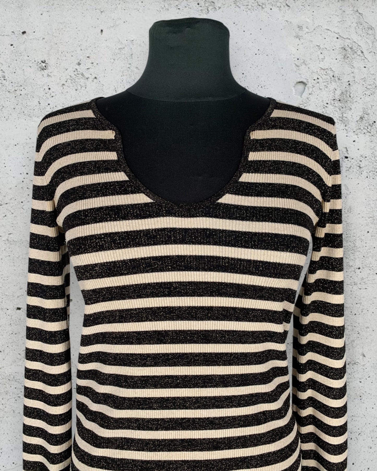 Pull Pinko ( M / 38 / 10 )