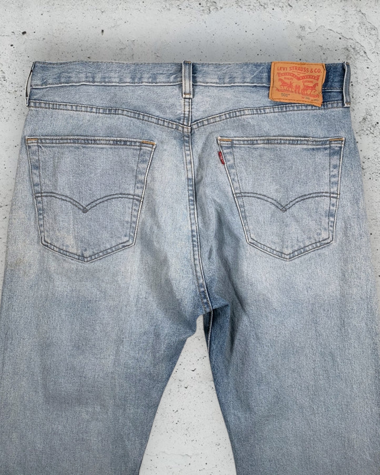 Jean Levi's 501 W36 L30 ( L / US 36 / FR 44-46 )