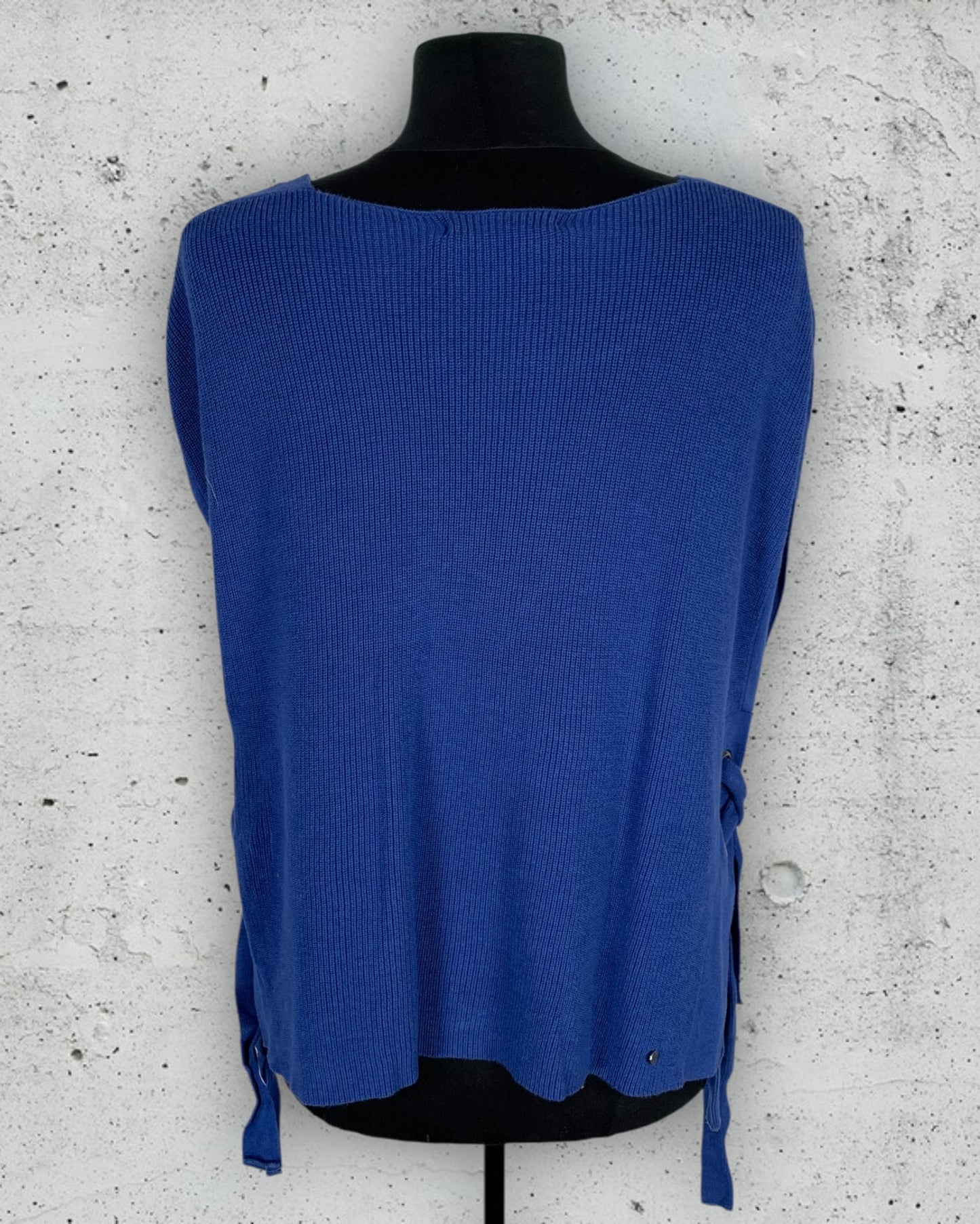 Pull Sans Manches Trend ( M / 38 / 10 )