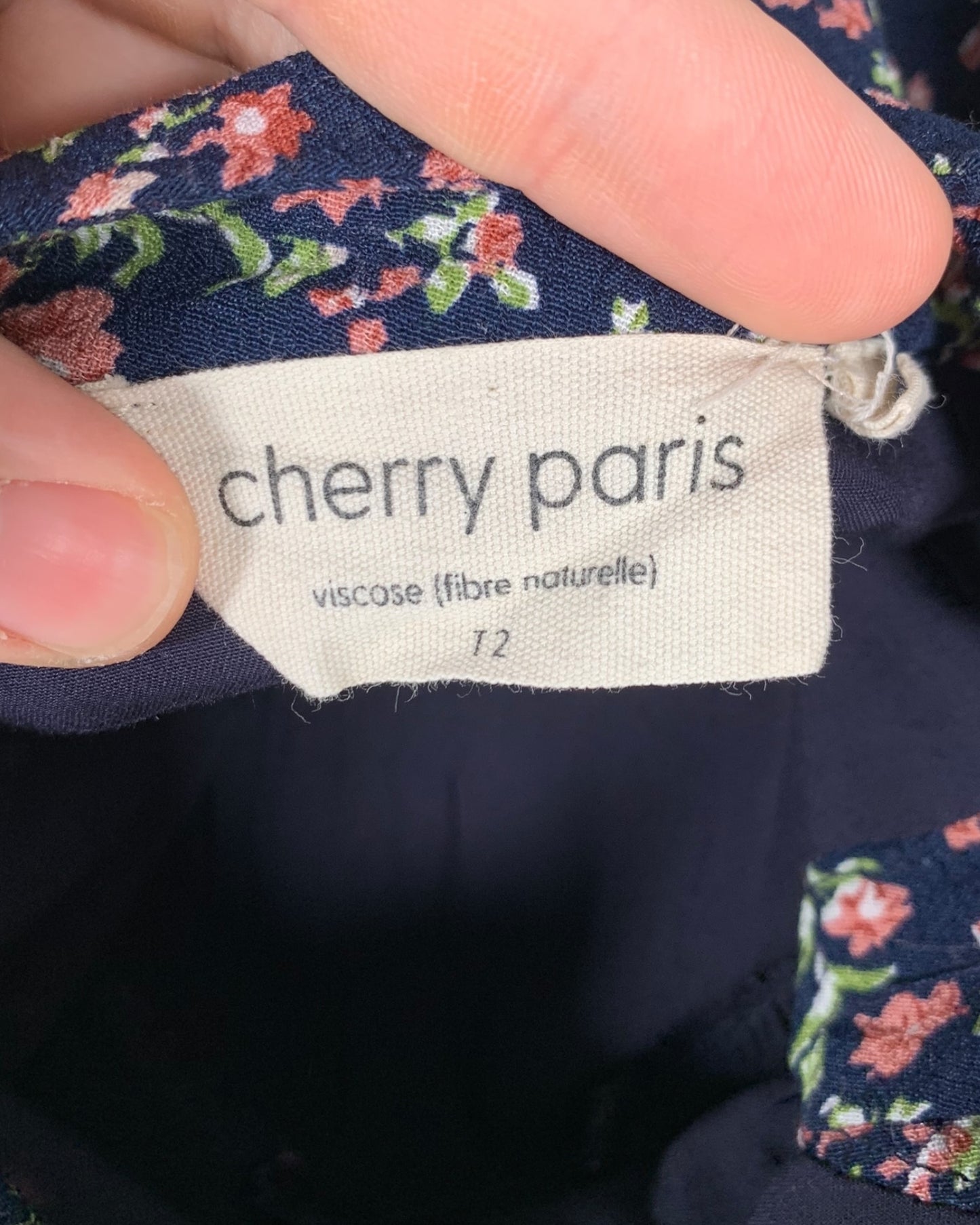 Robe Cherry Paris ( M / 38 / 10 )