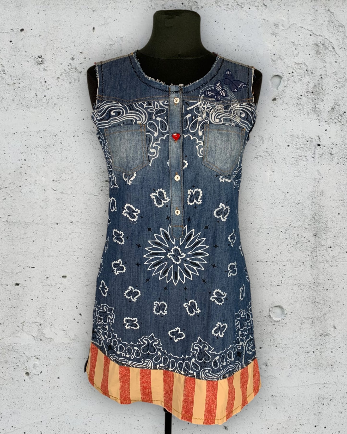 Robe Desigual ( M / 38 / 10 )