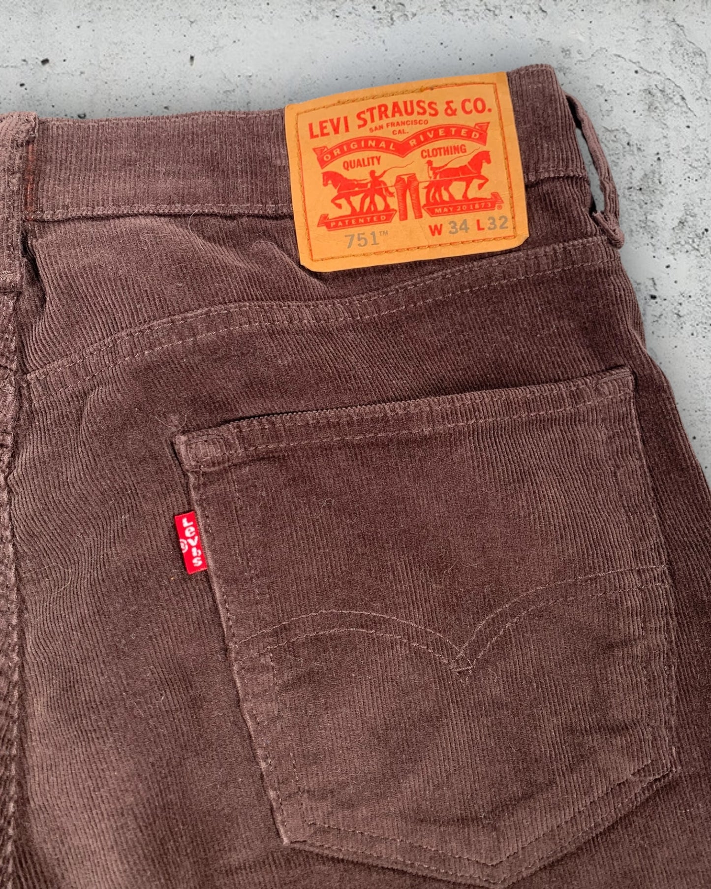 Pantalon En Velours Levi's 751 W34 L32 ( L / US 34 / FR 42-44 )