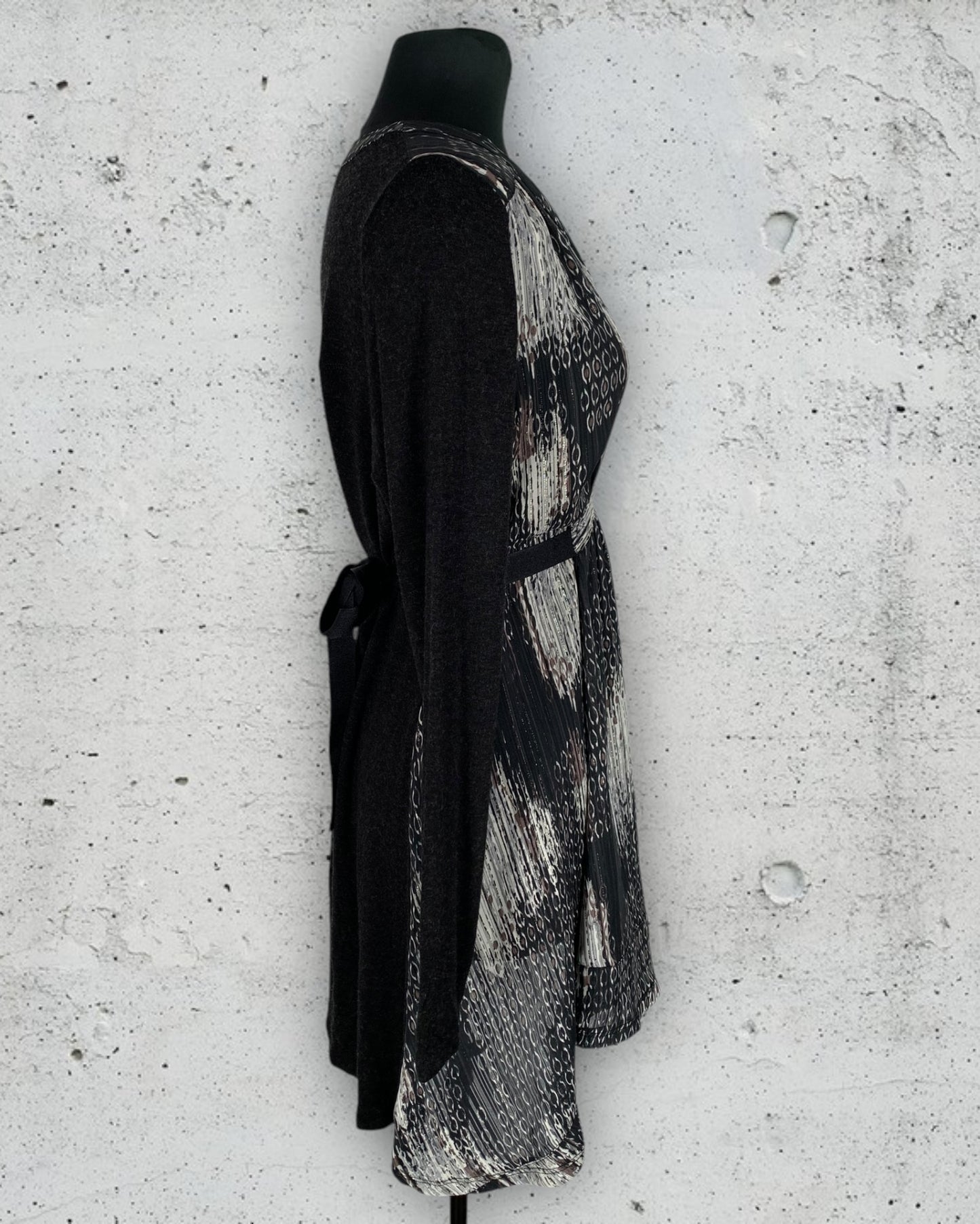 Robe Lauren Vidal ( L / 40 / 12 ) ( XL / 42 / 14 )