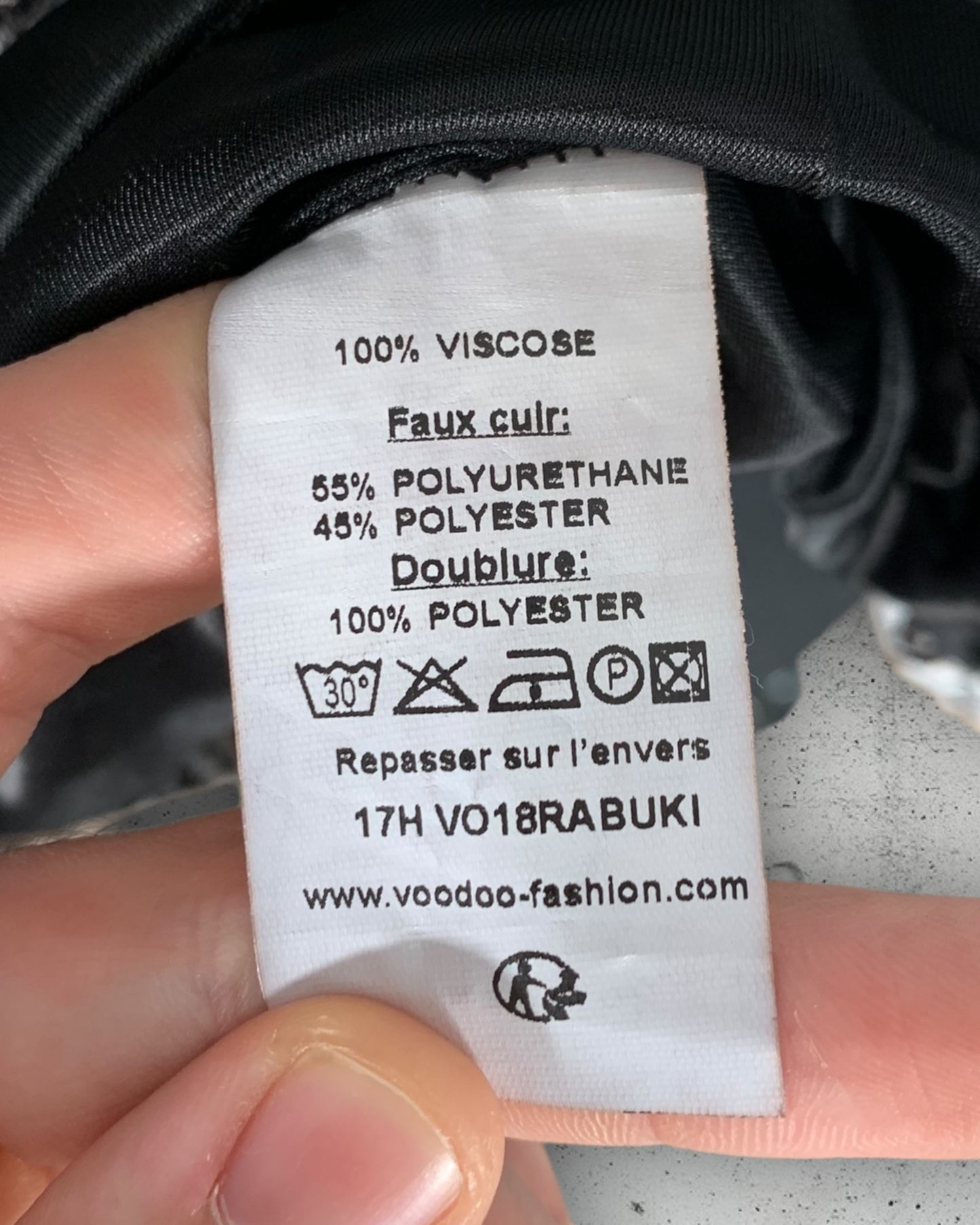 Robe Voodoo ( XL / 42 / 14 )