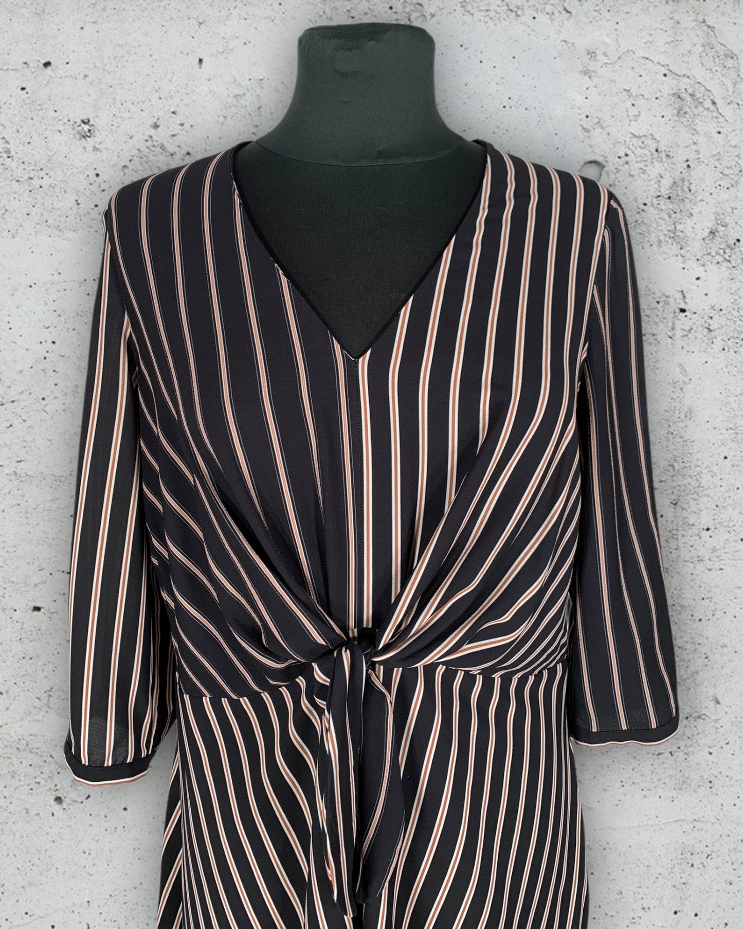 Robe Grain De Malice ( XL / 42 / 14 )