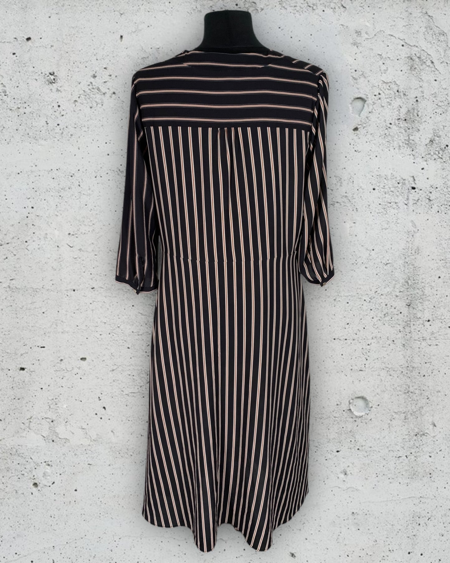 Robe Grain De Malice ( XL / 42 / 14 )