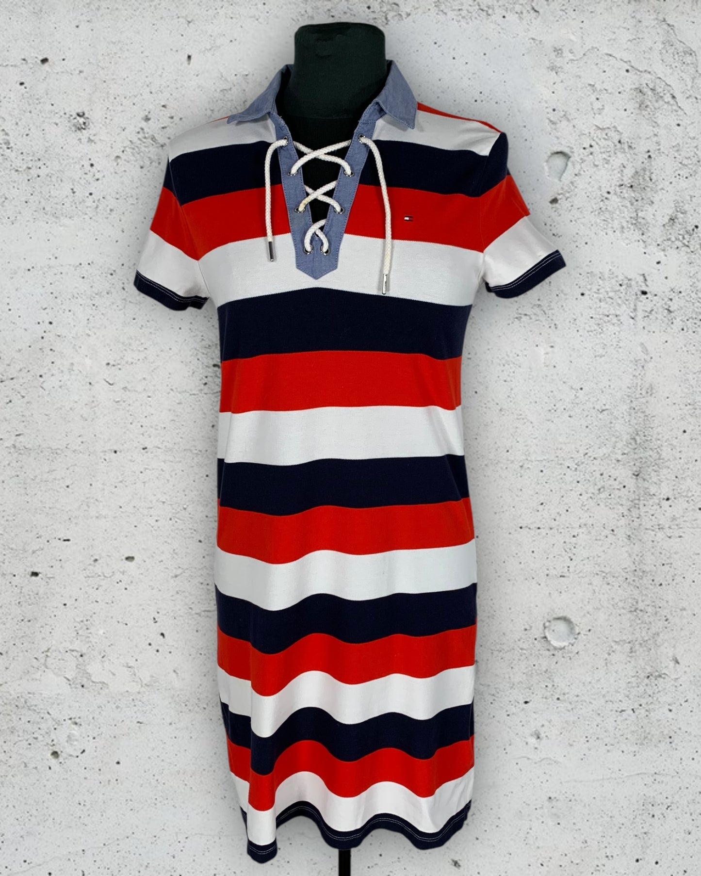 Robe Tommy Hilfiger ( S / 36 / 8 )