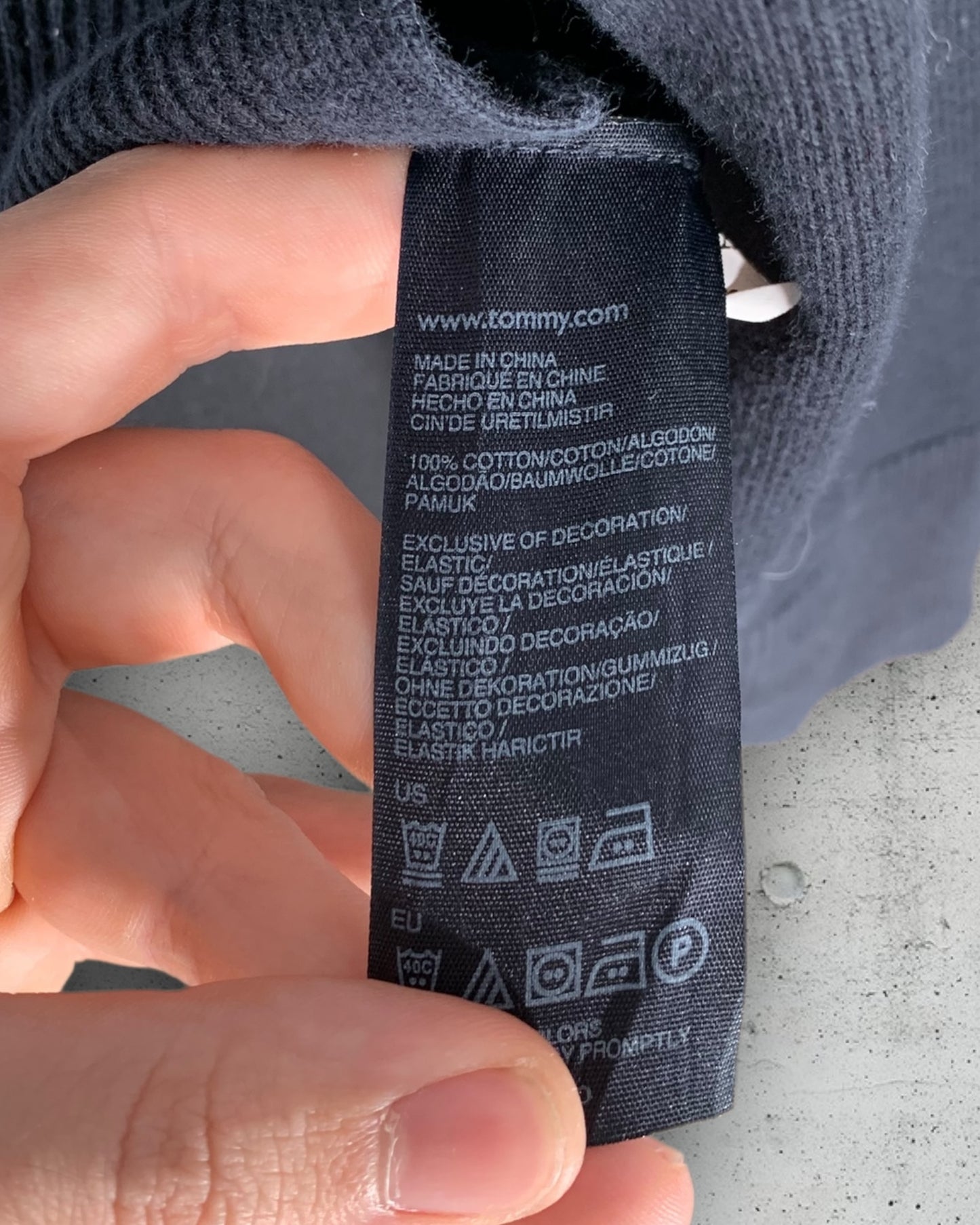 Pull Col V Tommy Hilfiger ( L / 40 / 12 )