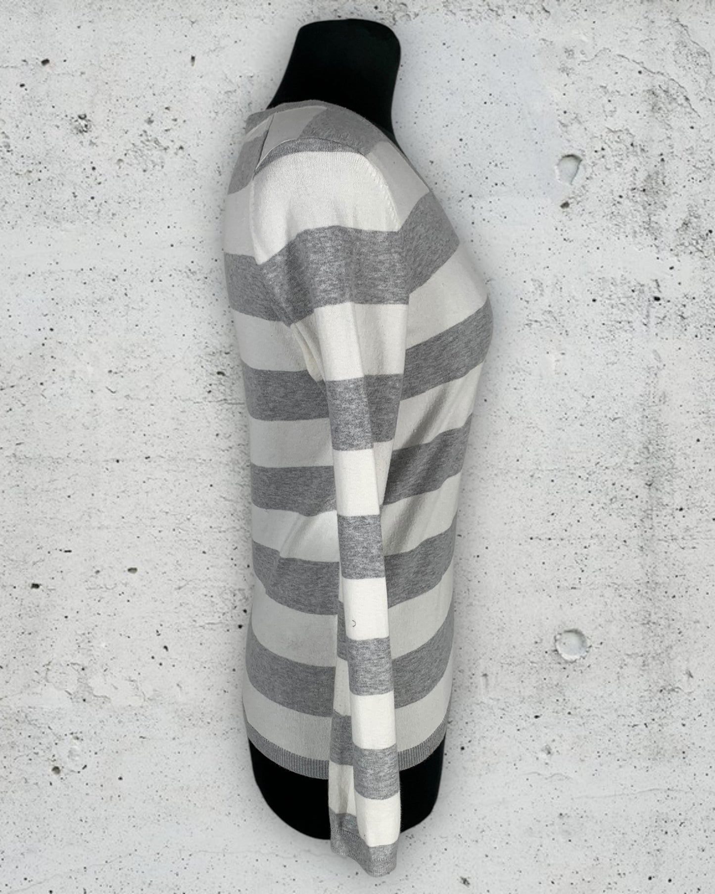 Pull Col V Tommy Hilfiger ( M / 38 / 10 )