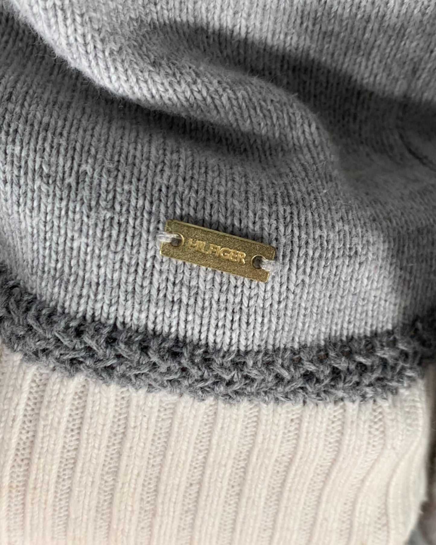 Pull Col V Tommy Hilfiger ( M / 38 / 10 )