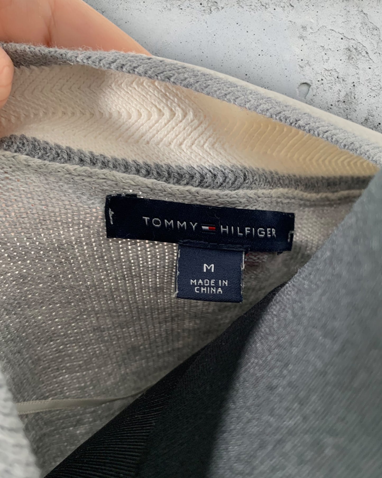 Pull Col V Tommy Hilfiger ( M / 38 / 10 )