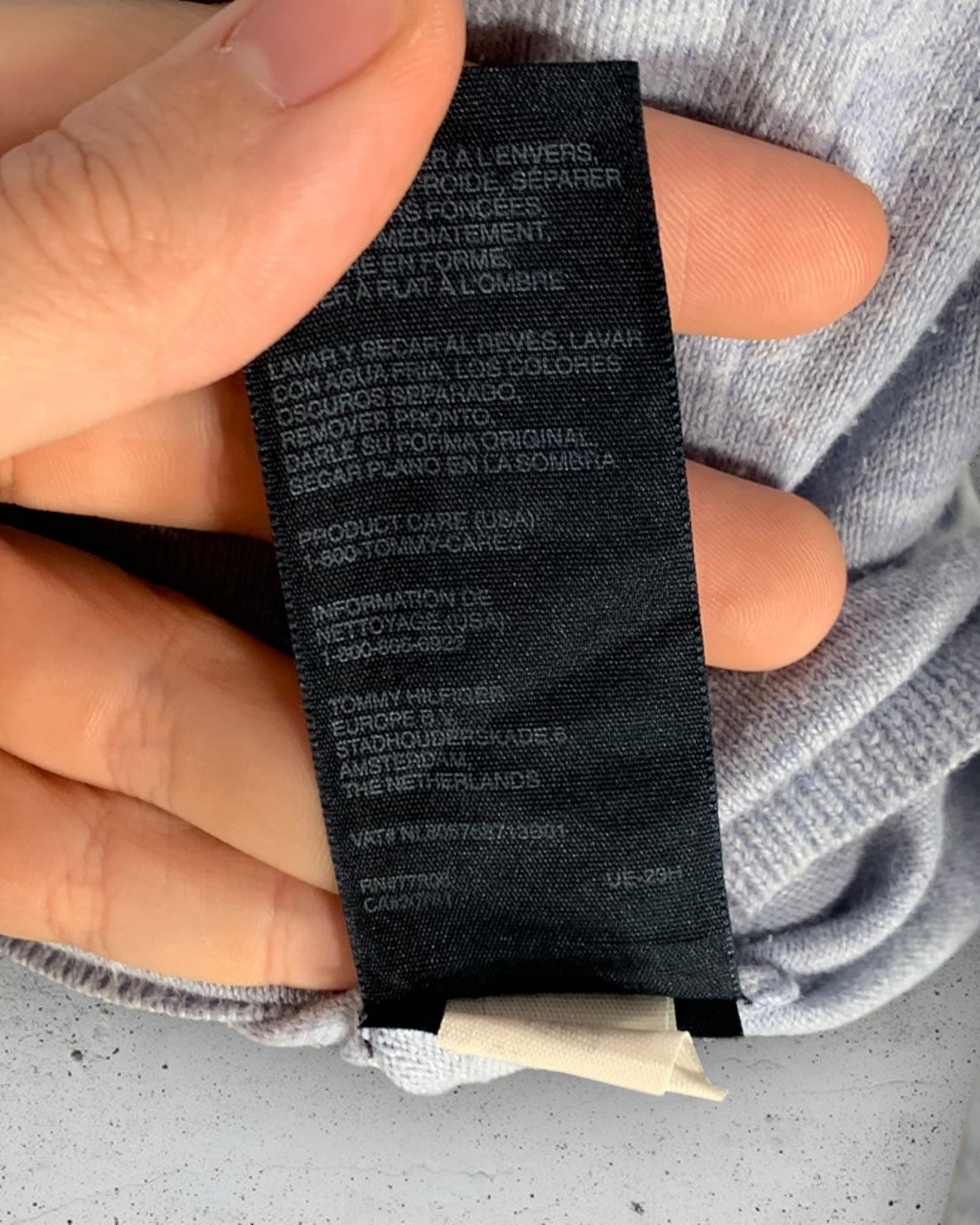 Pull Col V Tommy Hilfiger ( M / 38 / 10 )