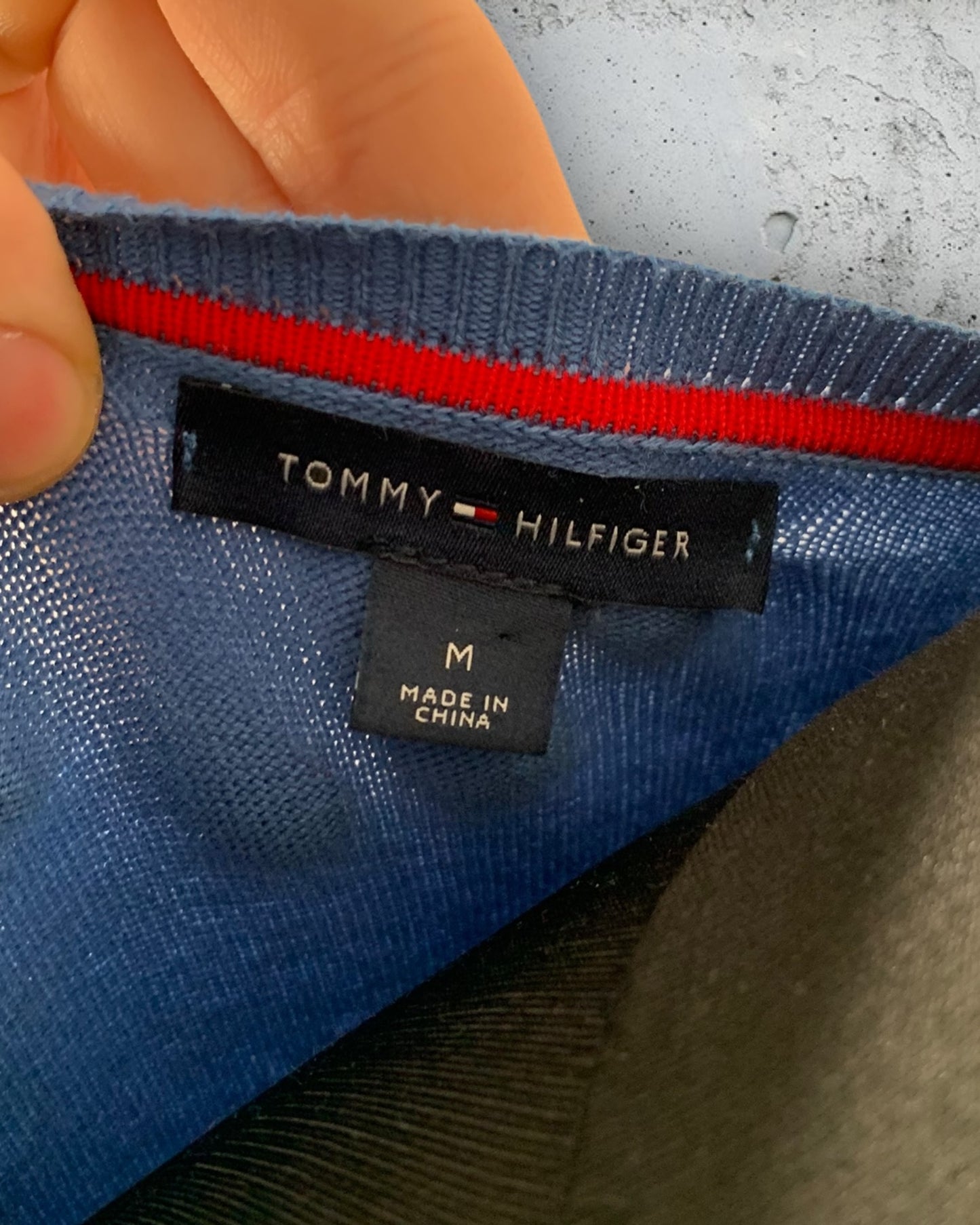 Pull Col V Tommy Hilfiger ( M / 38 / 10 )