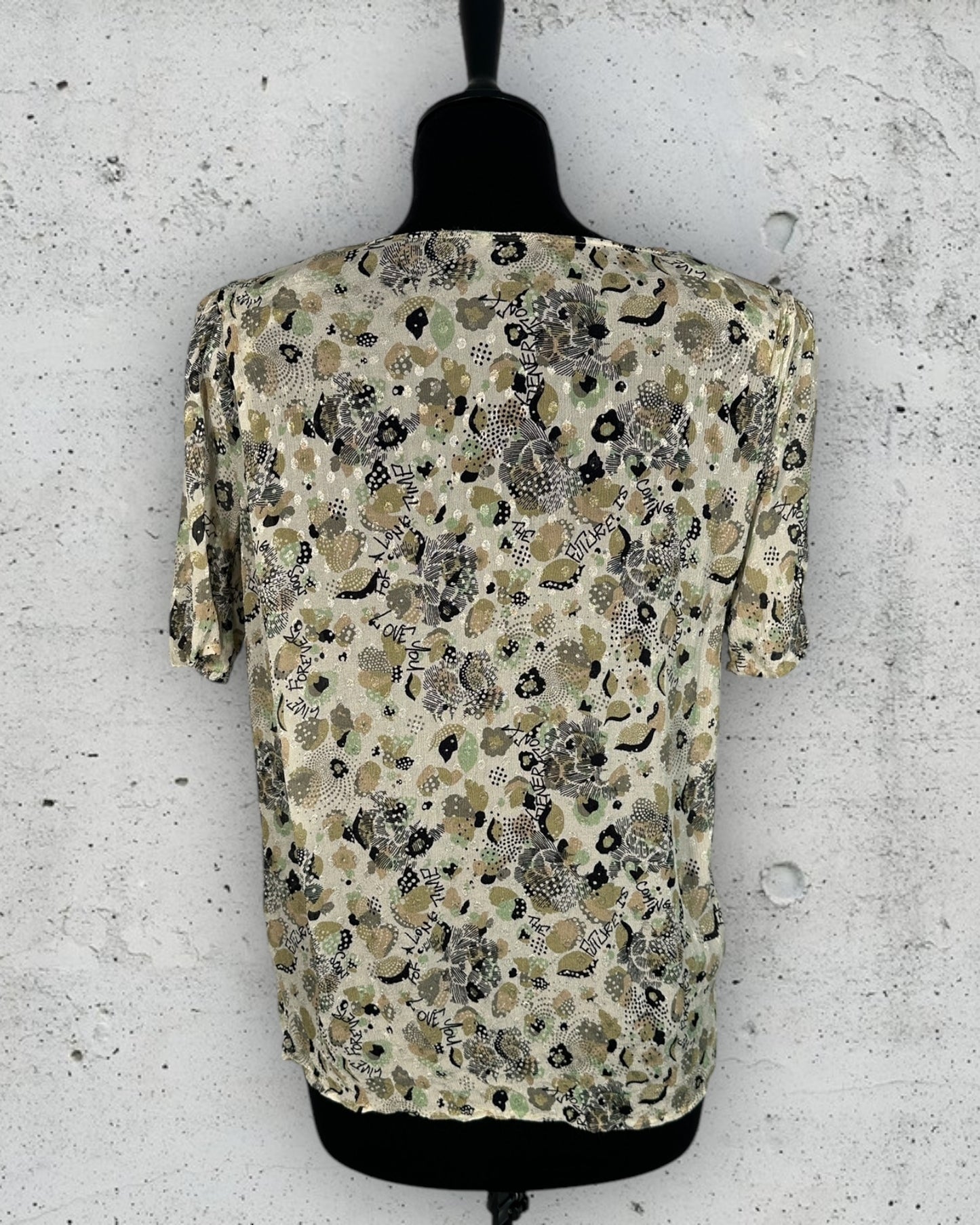 T-Shirt IKKS ( M / 38 / 10 ) ( L / 40 / 12 )